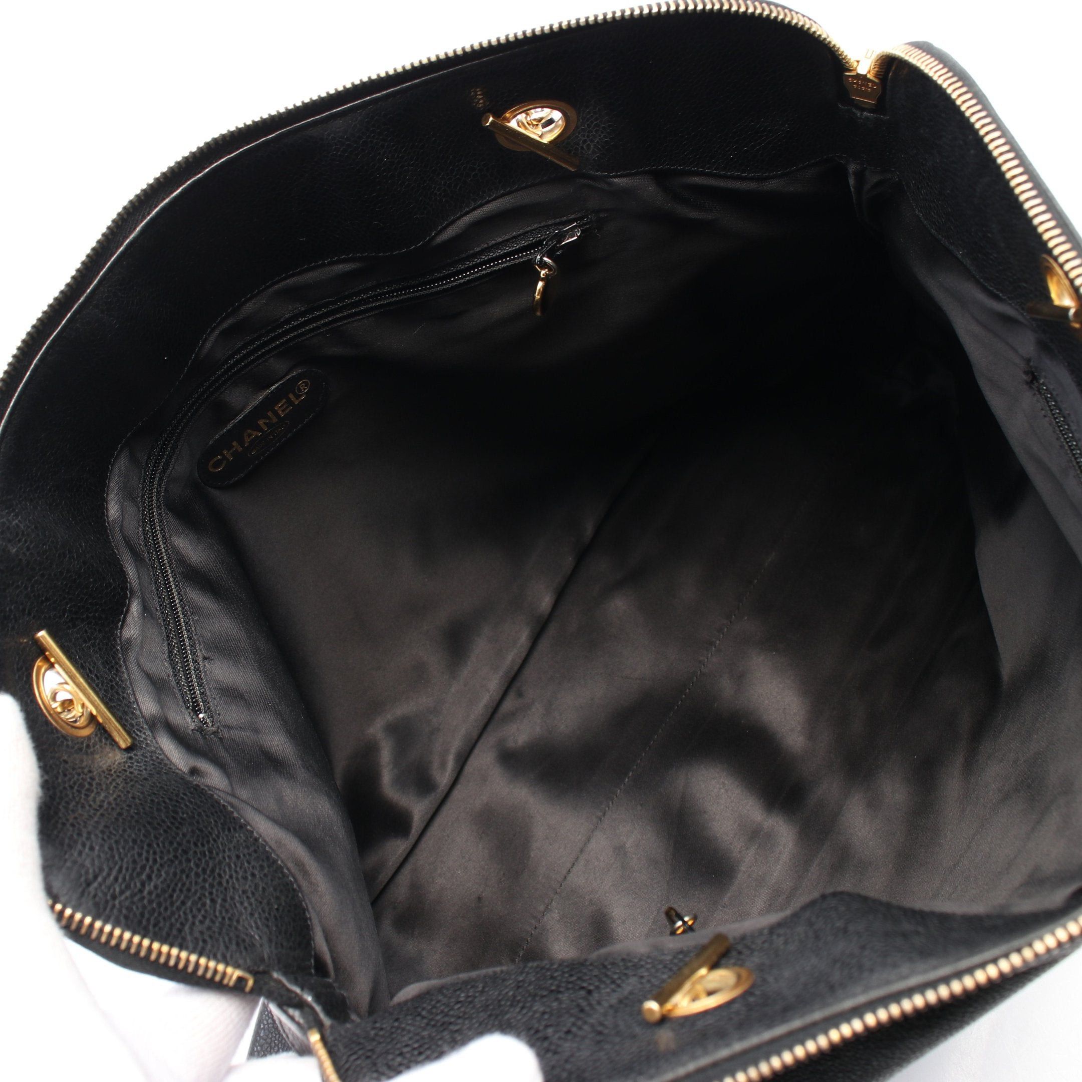 Chanel Chanel Big Coco Mark Chain Shoulder Bag Caviar Skin Black Gold Hardware Size ONE SIZE - 3 Thumbnail