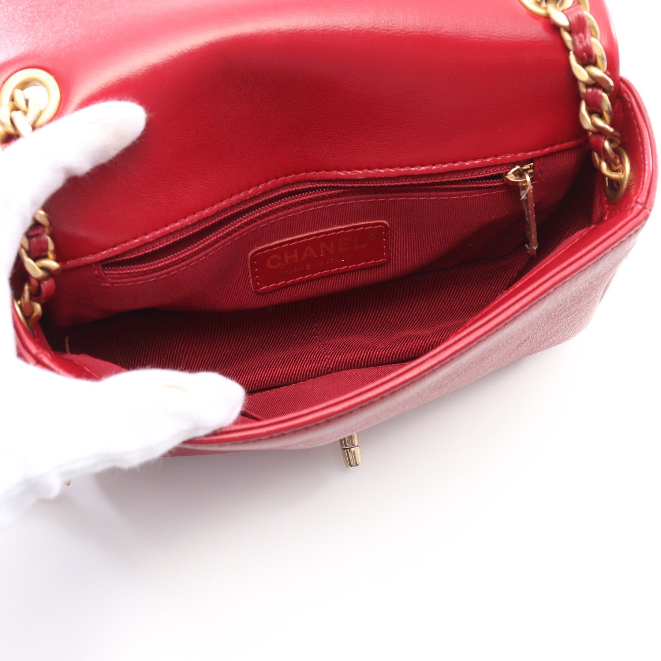 Chanel Chanel Matelasse Chain Shoulder Bag Leather Red Gold Hardware Size ONE SIZE - 3 Thumbnail