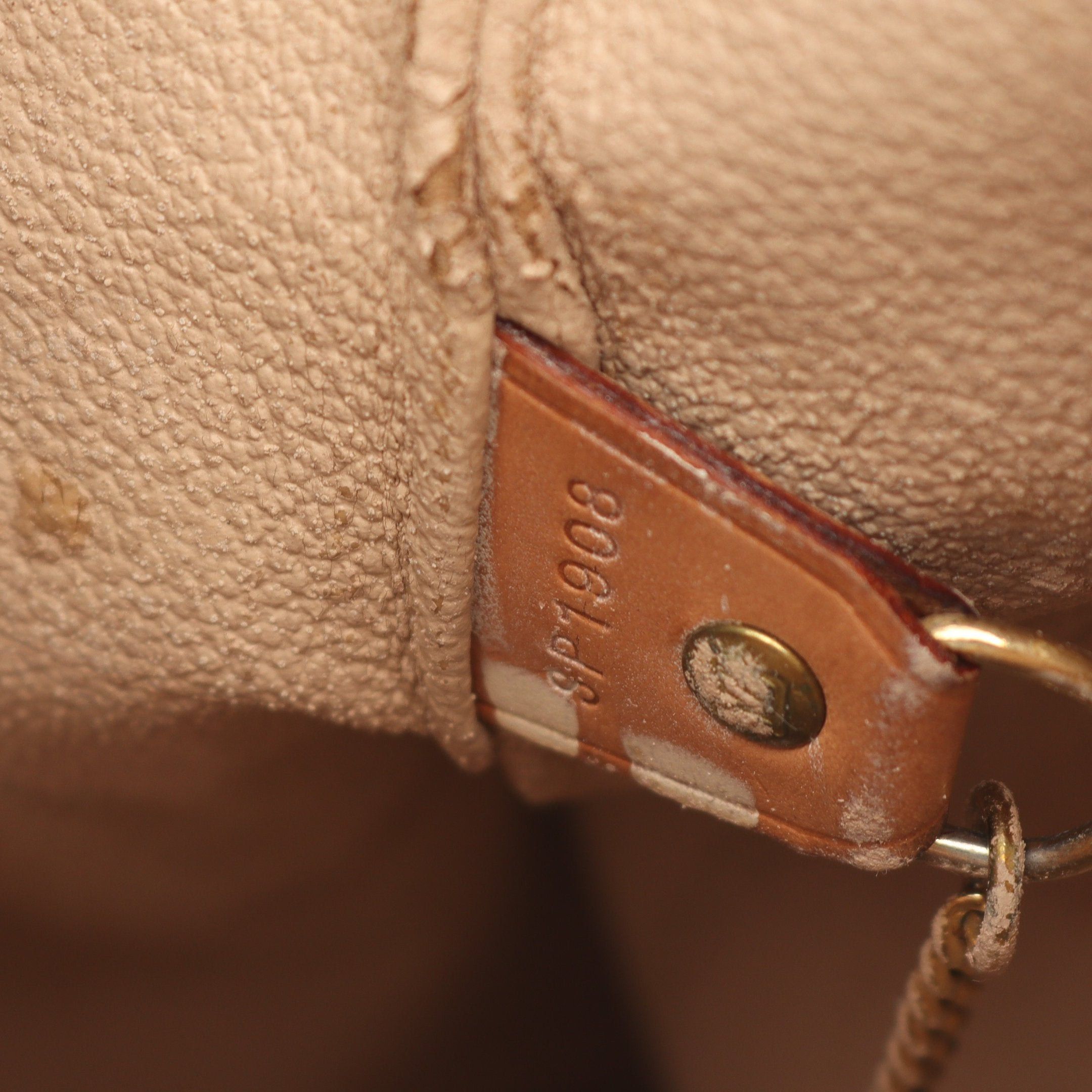 Louis Vuitton Louis Vuitton Bucket Gm Monogram Shoulder Bag Leather Brown Size ONE SIZE - 5 Thumbnail