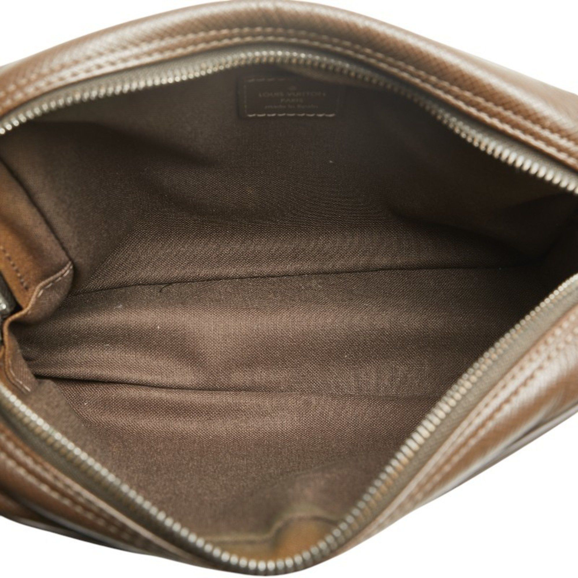 Louis Vuitton Louis Vuitton Taiga Karuga Second Bag Clutch M30818 Brown Leather Men's LOUIS VUITTON Size ONE SIZE - 4 Thumbnail
