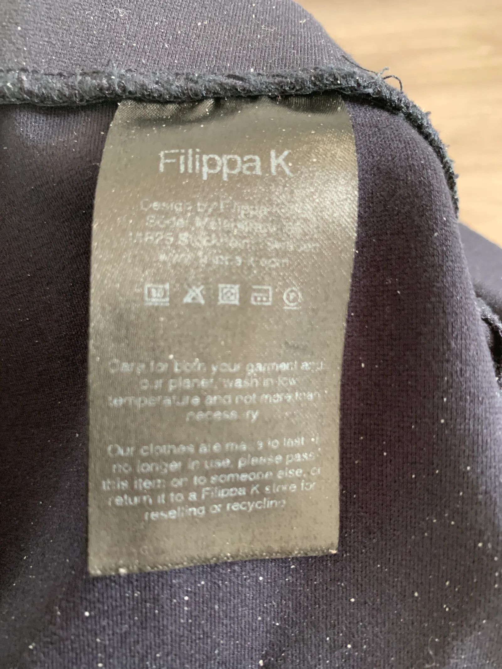 Filippa K Filippa K Skirt Size 27" / US 4 / IT 40 - 3 Thumbnail