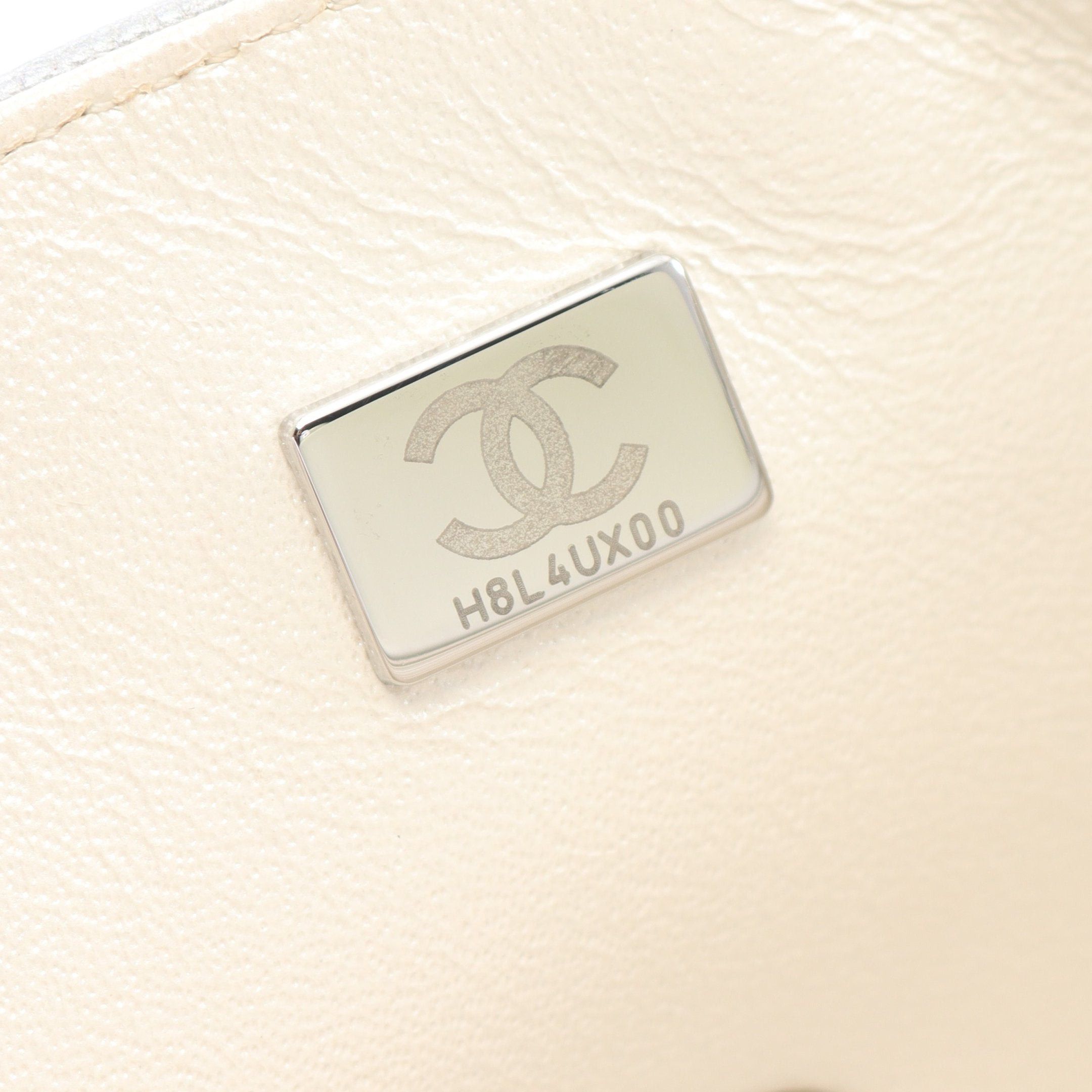 Chanel Chanel Mini Matelasse 20 Chain Shoulder Bag Leather Silver Light Green Hardware Gradation Size ONE SIZE - 5 Thumbnail
