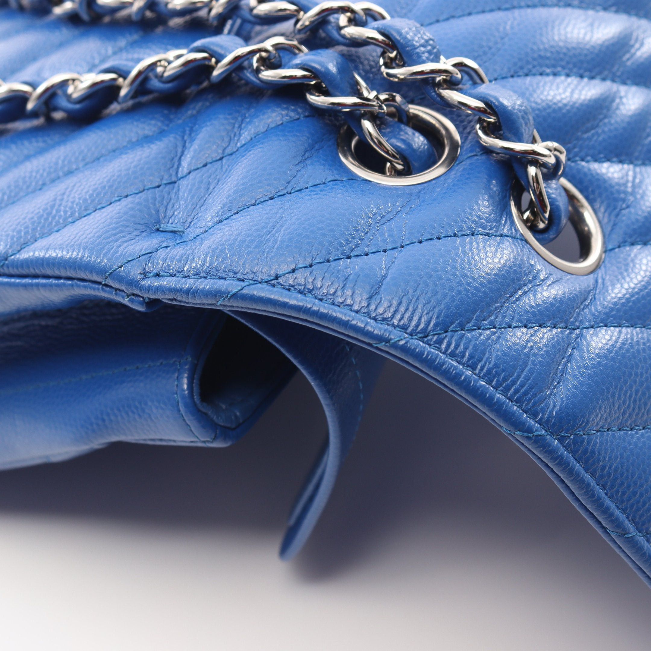 Chanel Chanel Chevron V-Stitch Double Flap Chain Shoulder Bag Caviar Skin Blue Silver Hardware Size ONE SIZE - 8 Thumbnail