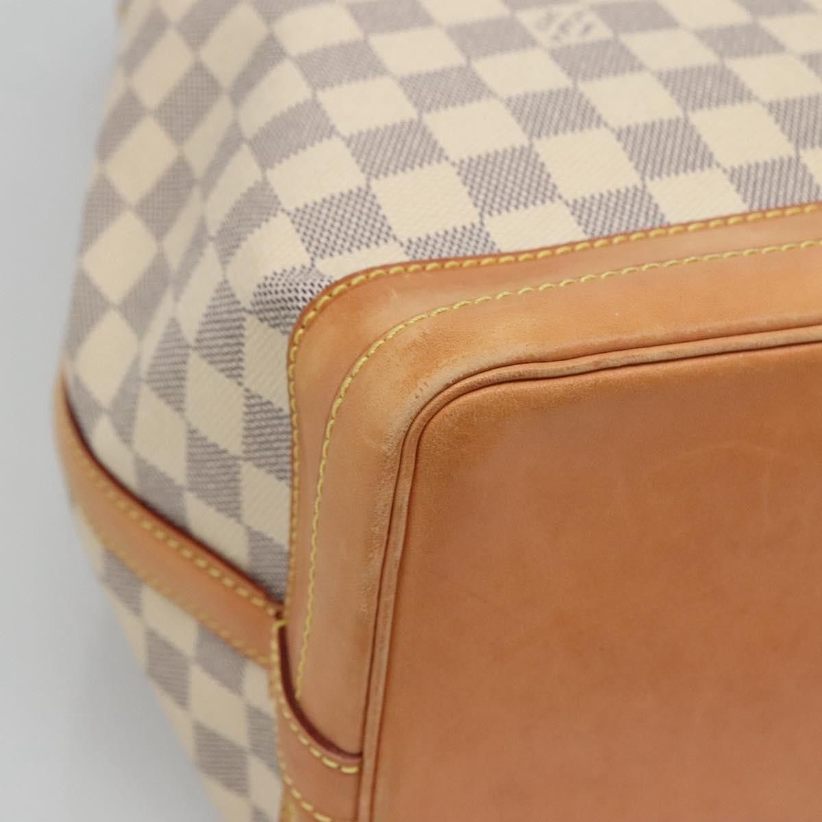 Louis Vuitton Noé White Canvas Shoulder Bag (Pre-Owned) Size ONE SIZE - 8 Thumbnail