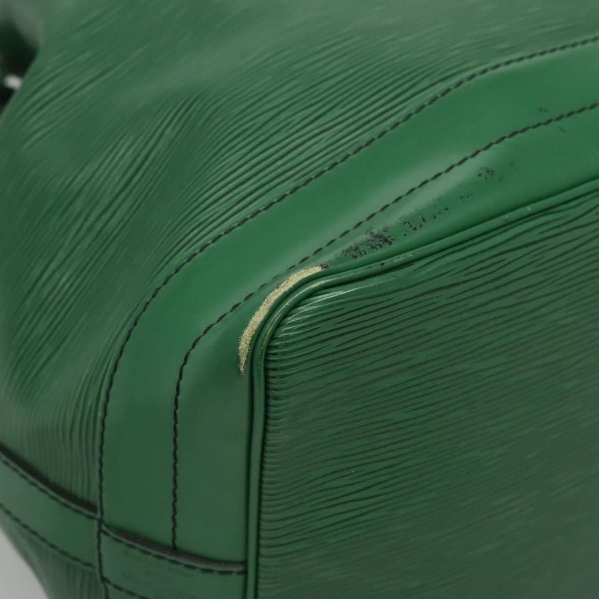 Louis Vuitton Noé Green Leather Shoulder Bag (Pre-Owned) Size ONE SIZE - 8 Thumbnail