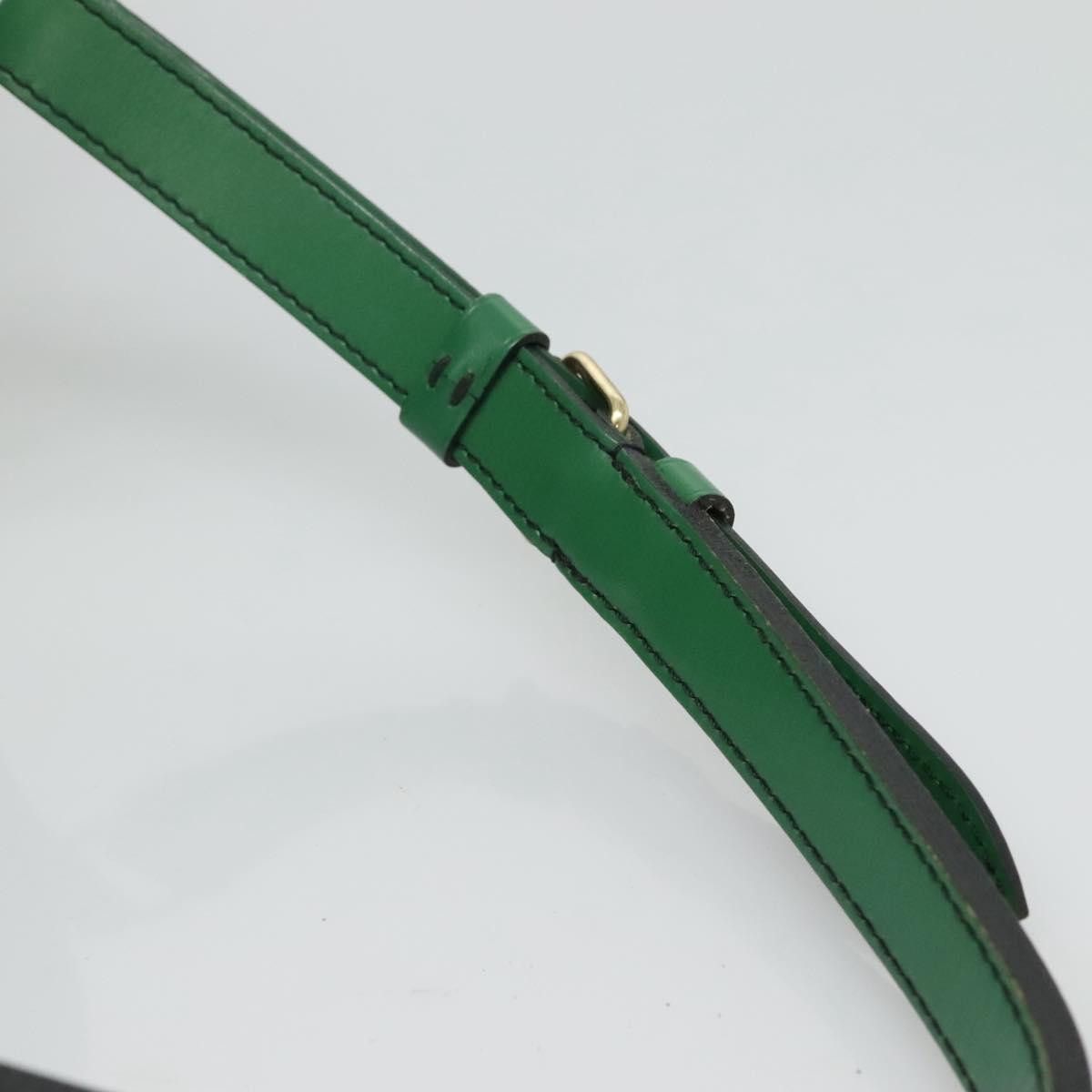 Louis Vuitton Noé Green Leather Shoulder Bag (Pre-Owned) Size ONE SIZE - 6 Thumbnail