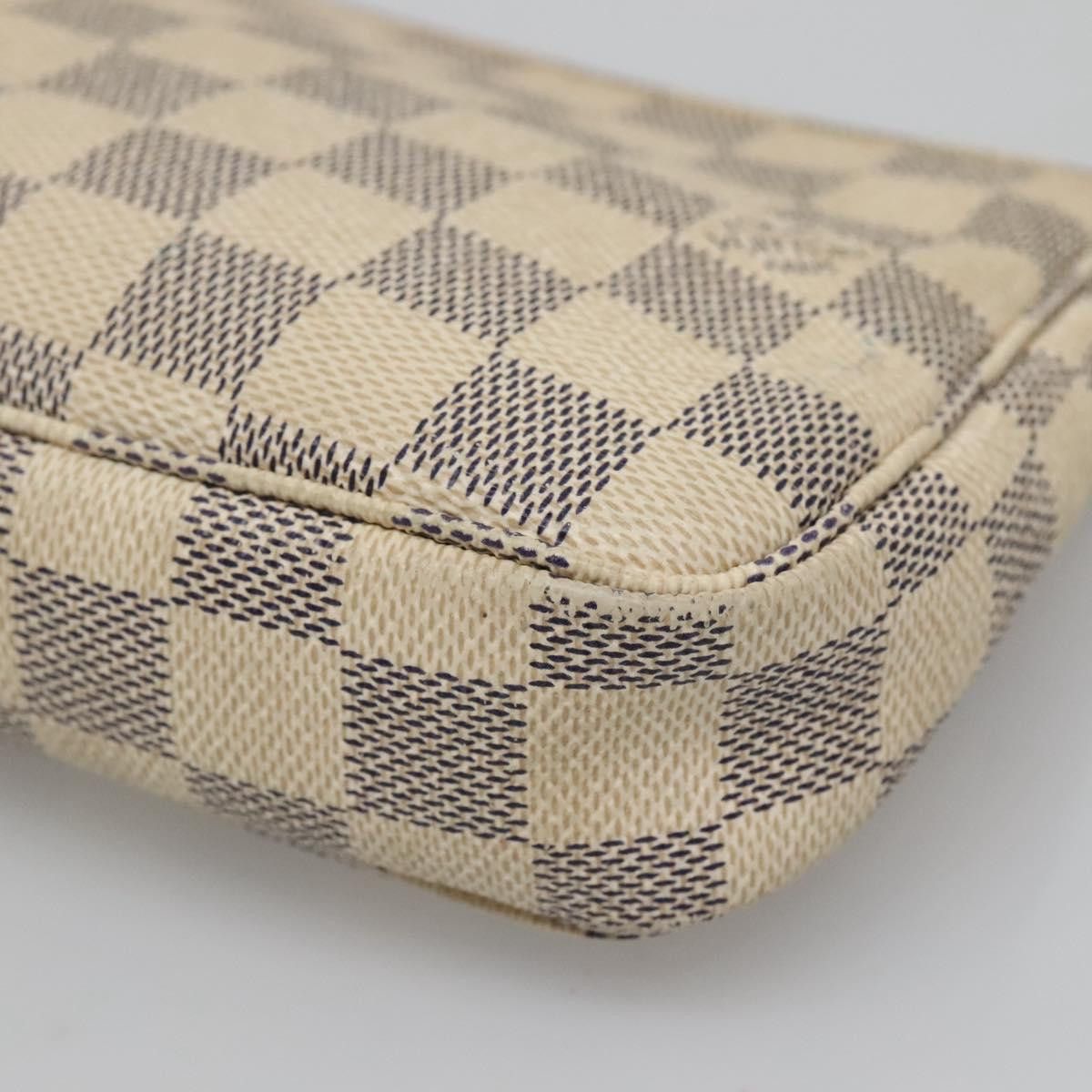 Louis Vuitton Pochette Accessoire White Canvas Clutch Bag (Pre-Owned) Size ONE SIZE - 7 Thumbnail