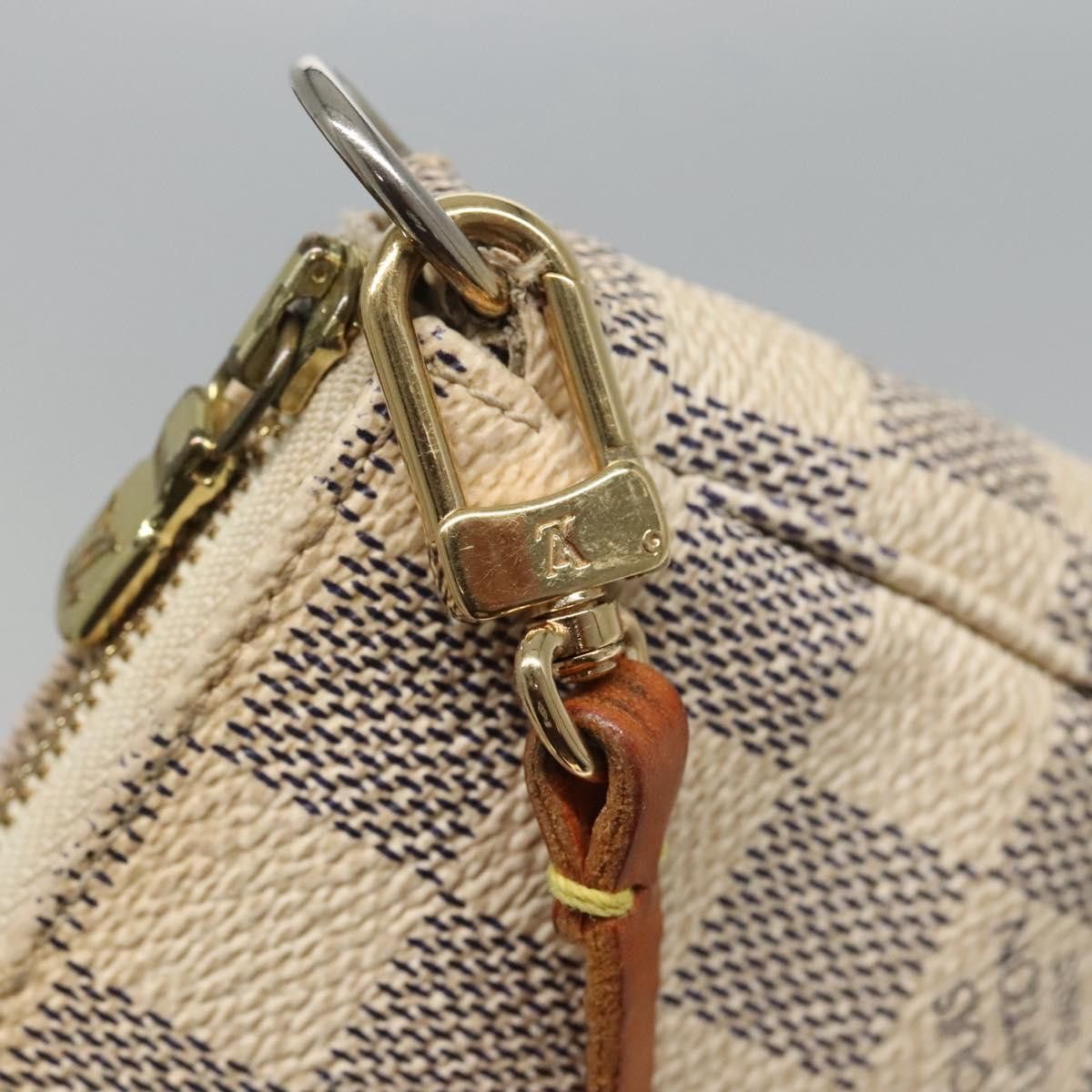 Louis Vuitton Pochette Accessoire White Canvas Clutch Bag (Pre-Owned) Size ONE SIZE - 11 Thumbnail