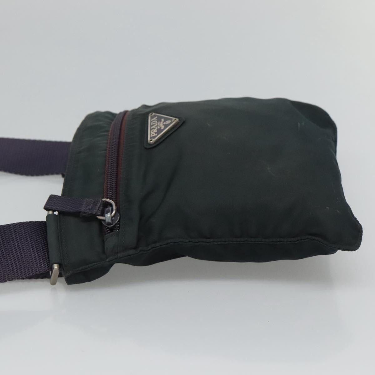 Prada Tessuto Green Synthetic Clutch Bag (Pre-Owned) Size ONE SIZE - 4 Thumbnail