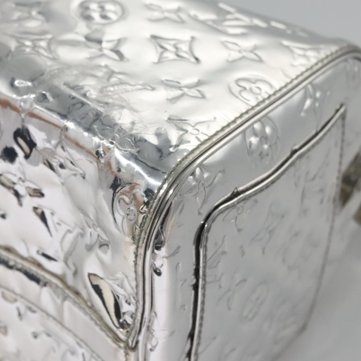 Louis Vuitton Speedy 30 Silver Patent Leather Handbag (Pre-Owned) Size ONE SIZE - 9 Thumbnail