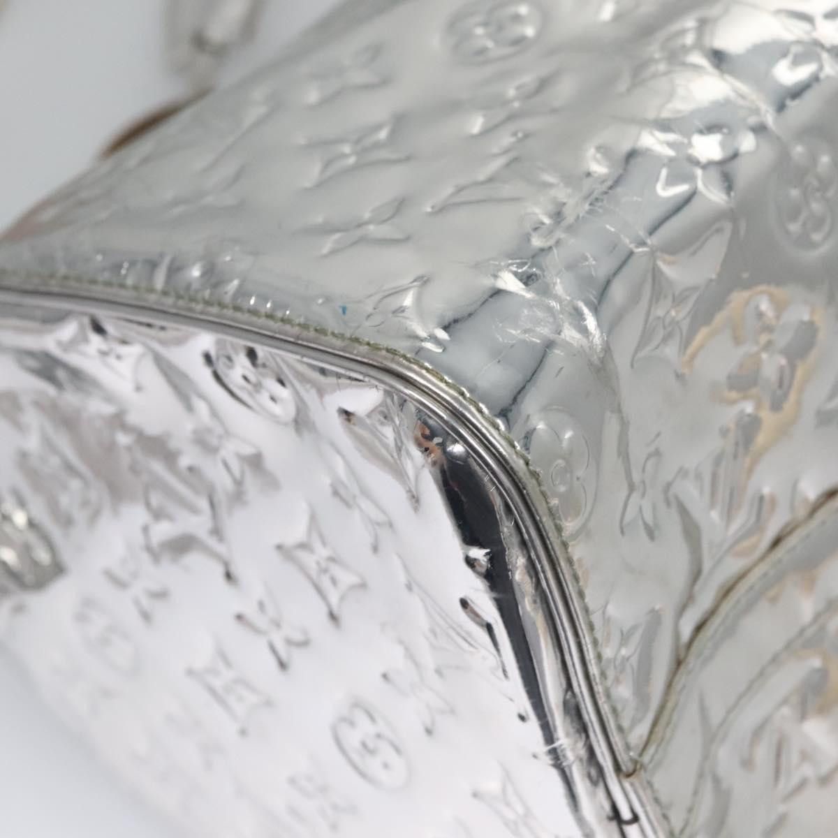 Louis Vuitton Speedy 30 Silver Patent Leather Handbag (Pre-Owned) Size ONE SIZE - 8 Thumbnail
