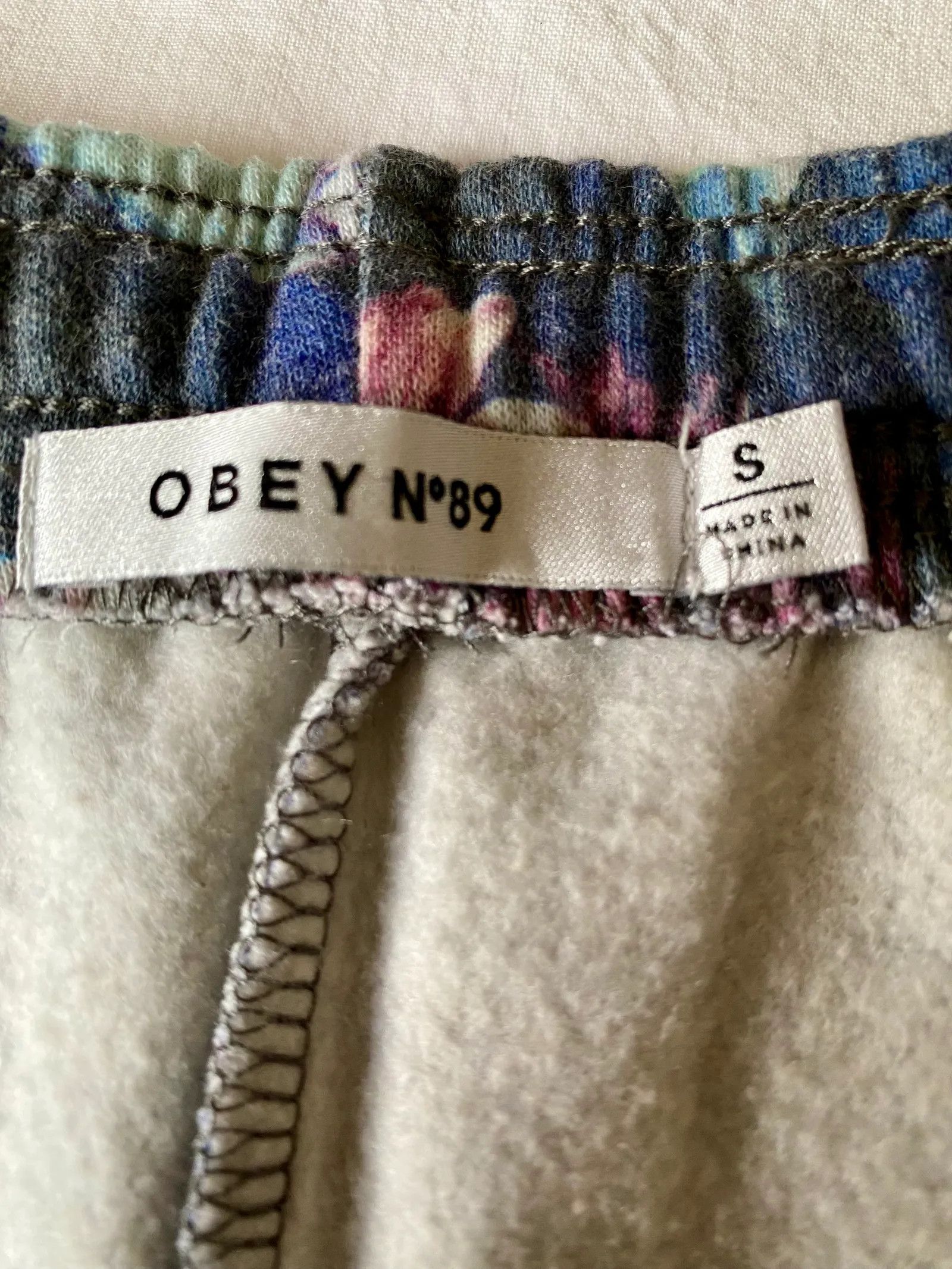 Obey Obey Blommiga Mjukibyxor Pants Size 27" / US 4 / IT 40 - 2 Thumbnail