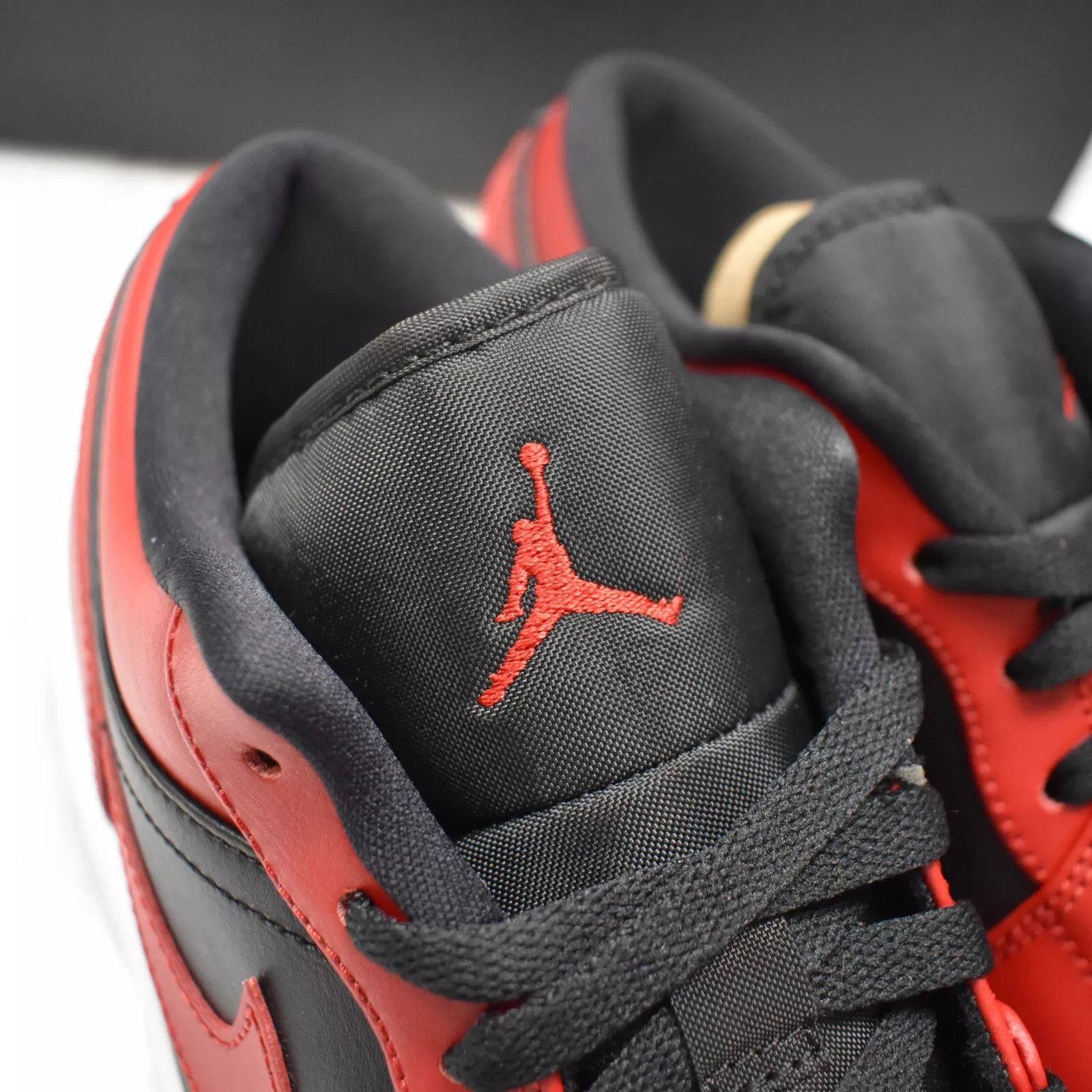 Jordan Brand × Nike Air Jordan 1 Low Bred Banned Black Red Sneakers 2020 Size US 10 / EU 43 - 8 Thumbnail