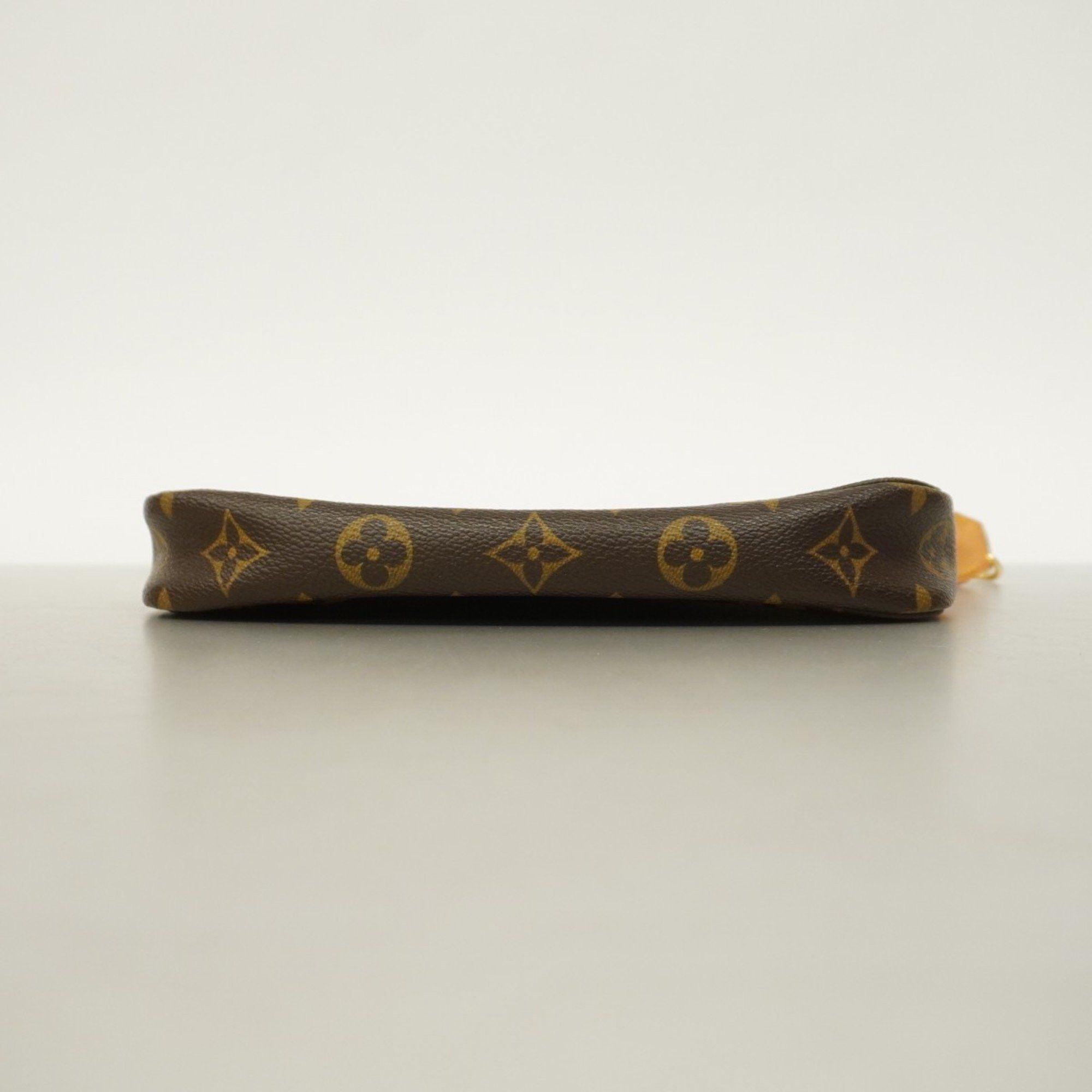 Louis Vuitton Louis Vuitton Pochette Accessoire clutch Size ONE SIZE - 6 Thumbnail