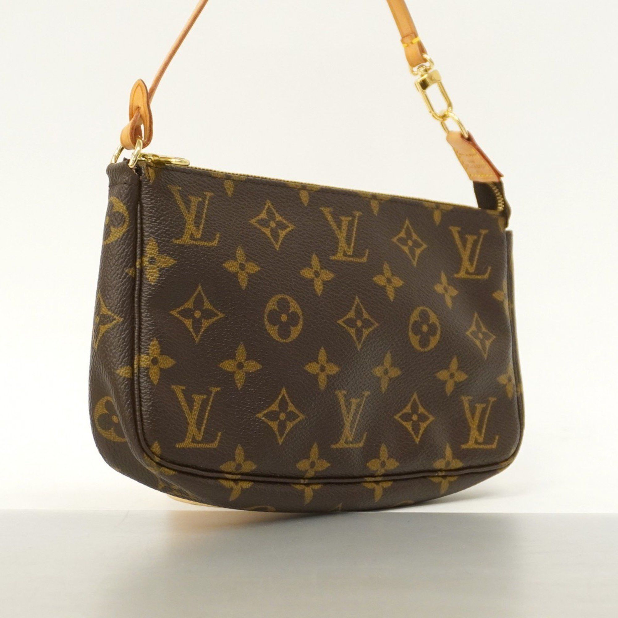 Louis Vuitton Louis Vuitton Pochette Accessoire clutch Size ONE SIZE - 3 Thumbnail