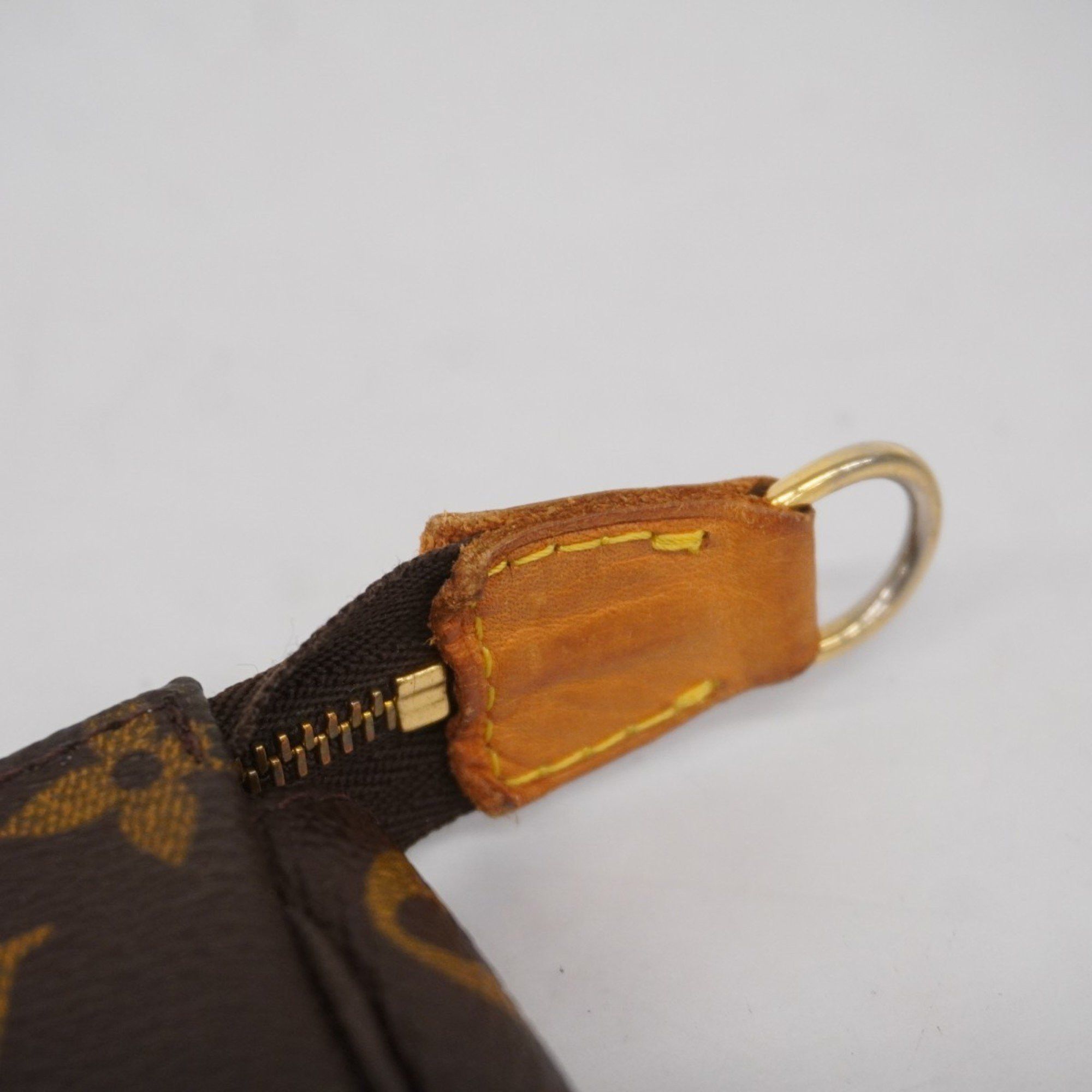 Louis Vuitton Louis Vuitton Pochette Accessoire clutch Size ONE SIZE - 12 Thumbnail