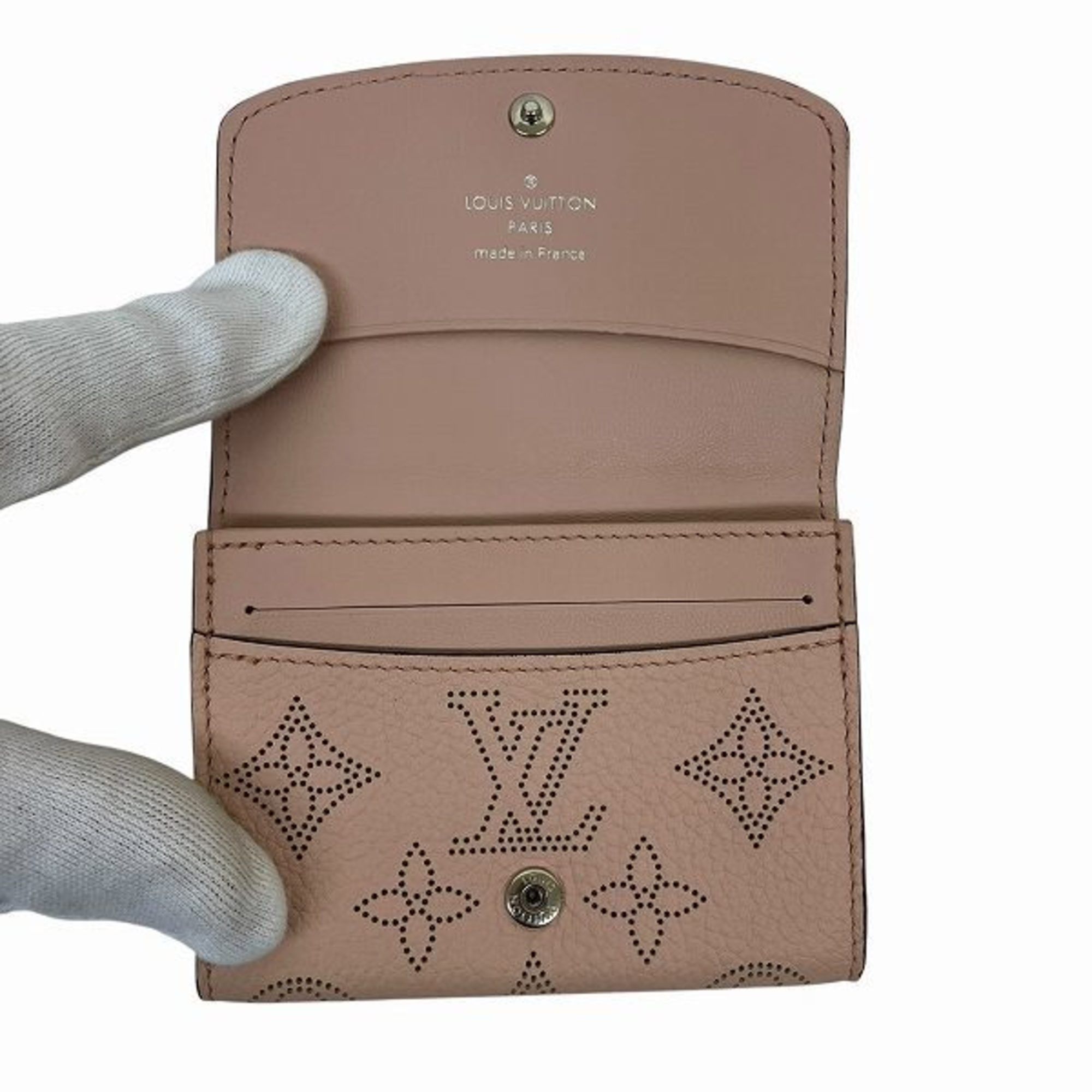 Louis Vuitton Louis Vuitton Mahina wallet Size ONE SIZE - 8 Thumbnail