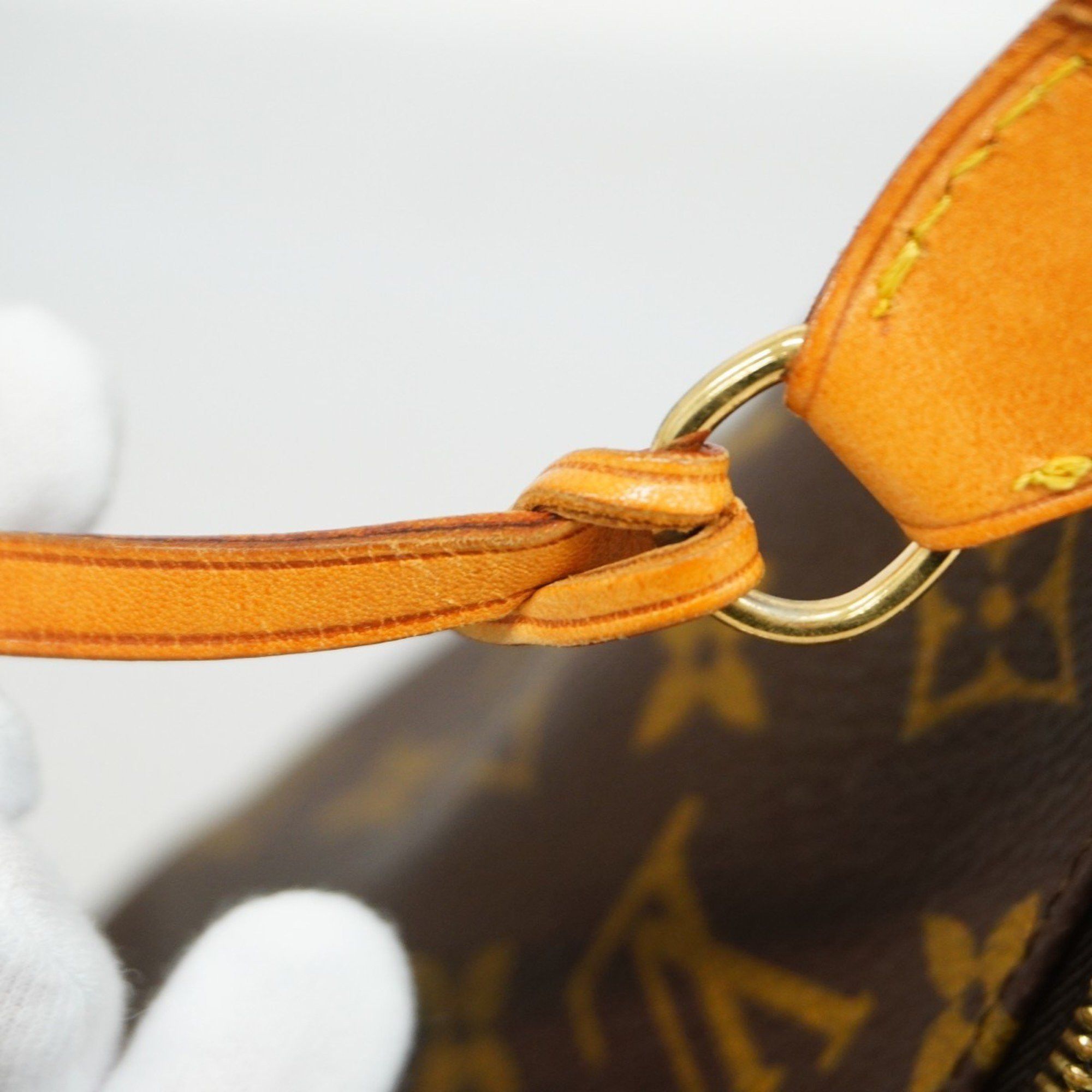 Louis Vuitton Louis Vuitton Pochette Accessoire clutch Size ONE SIZE - 5 Thumbnail