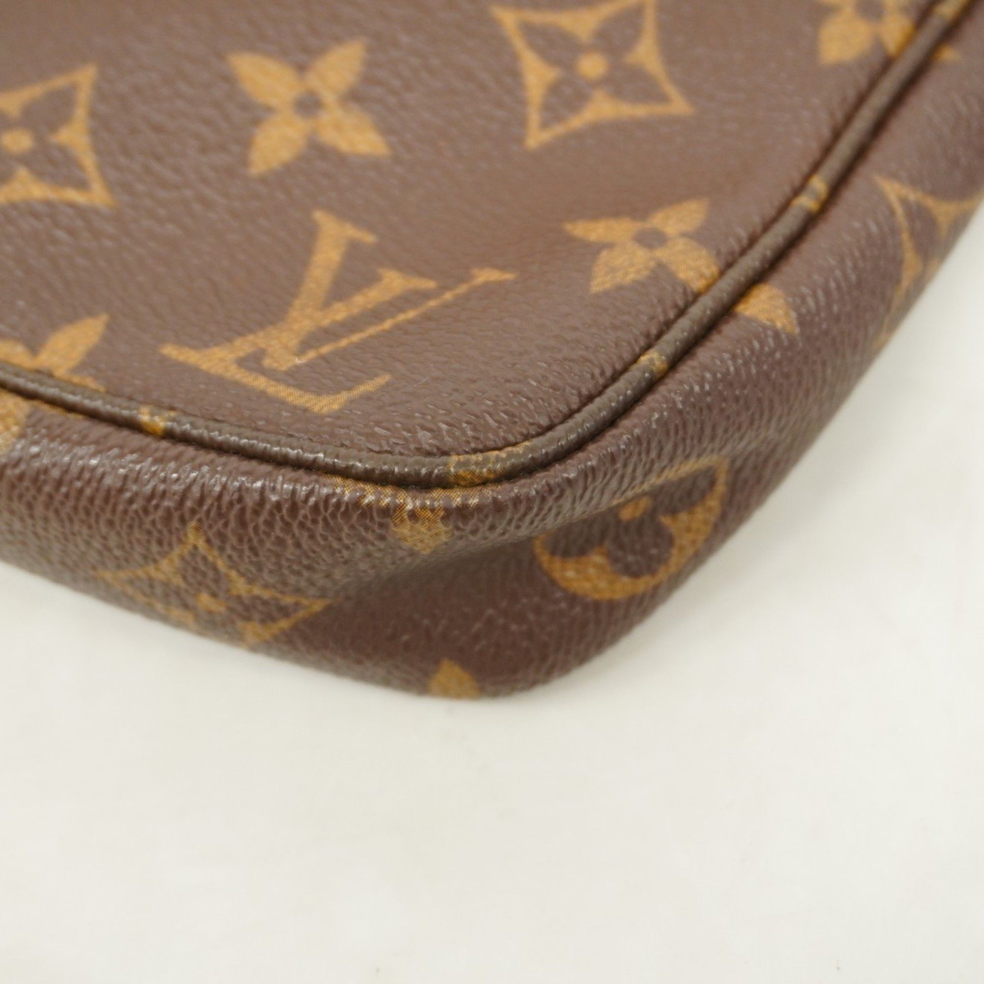 Louis Vuitton Louis Vuitton Pochette Accessoire clutch Size ONE SIZE - 6 Thumbnail
