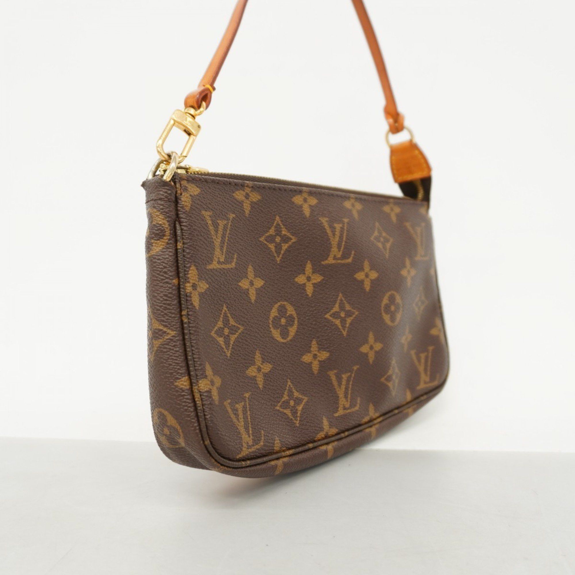 Louis Vuitton Louis Vuitton Pochette Accessoire clutch Size ONE SIZE - 3 Thumbnail
