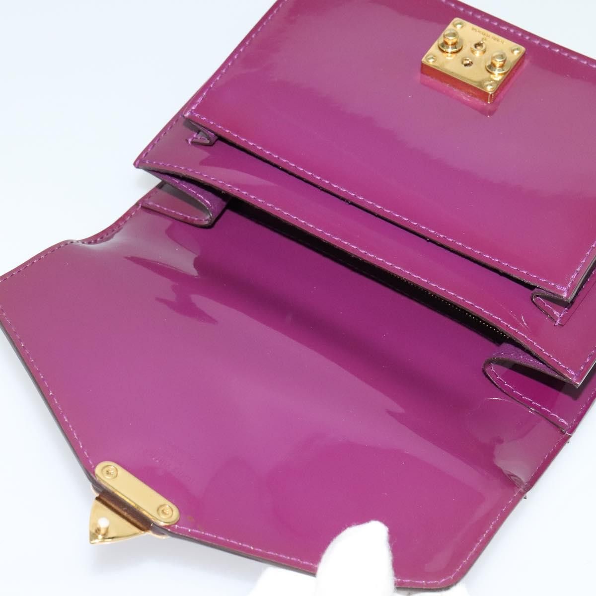 Louis Vuitton Monceau Burgundy Patent Leather Handbag (Pre-Owned) Size ONE SIZE - 14 Thumbnail