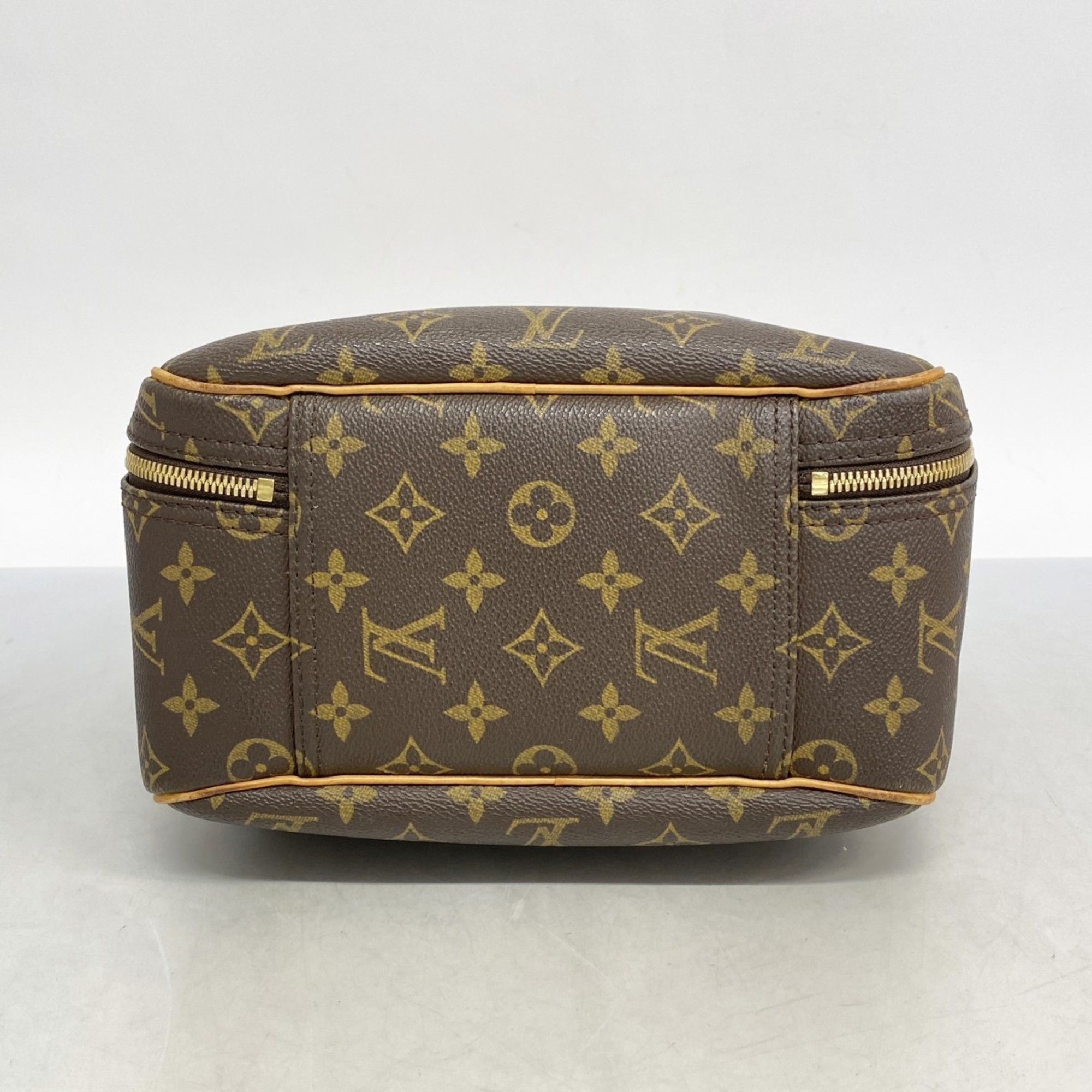 Louis Vuitton Louis Vuitton Excursion handbag Size ONE SIZE - 5 Thumbnail