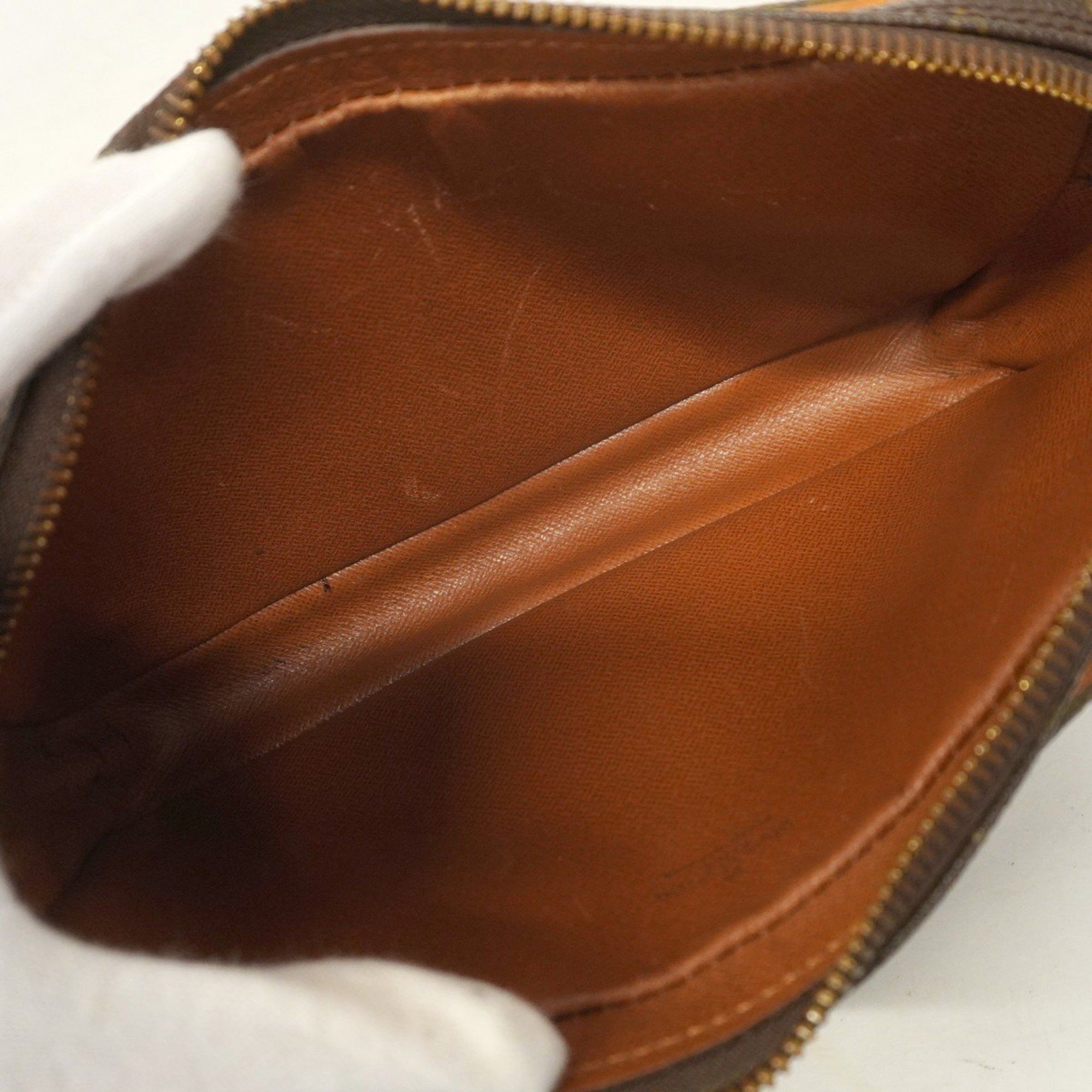 Louis Vuitton Louis Vuitton Marly Dragonne clutch Size ONE SIZE - 13 Thumbnail