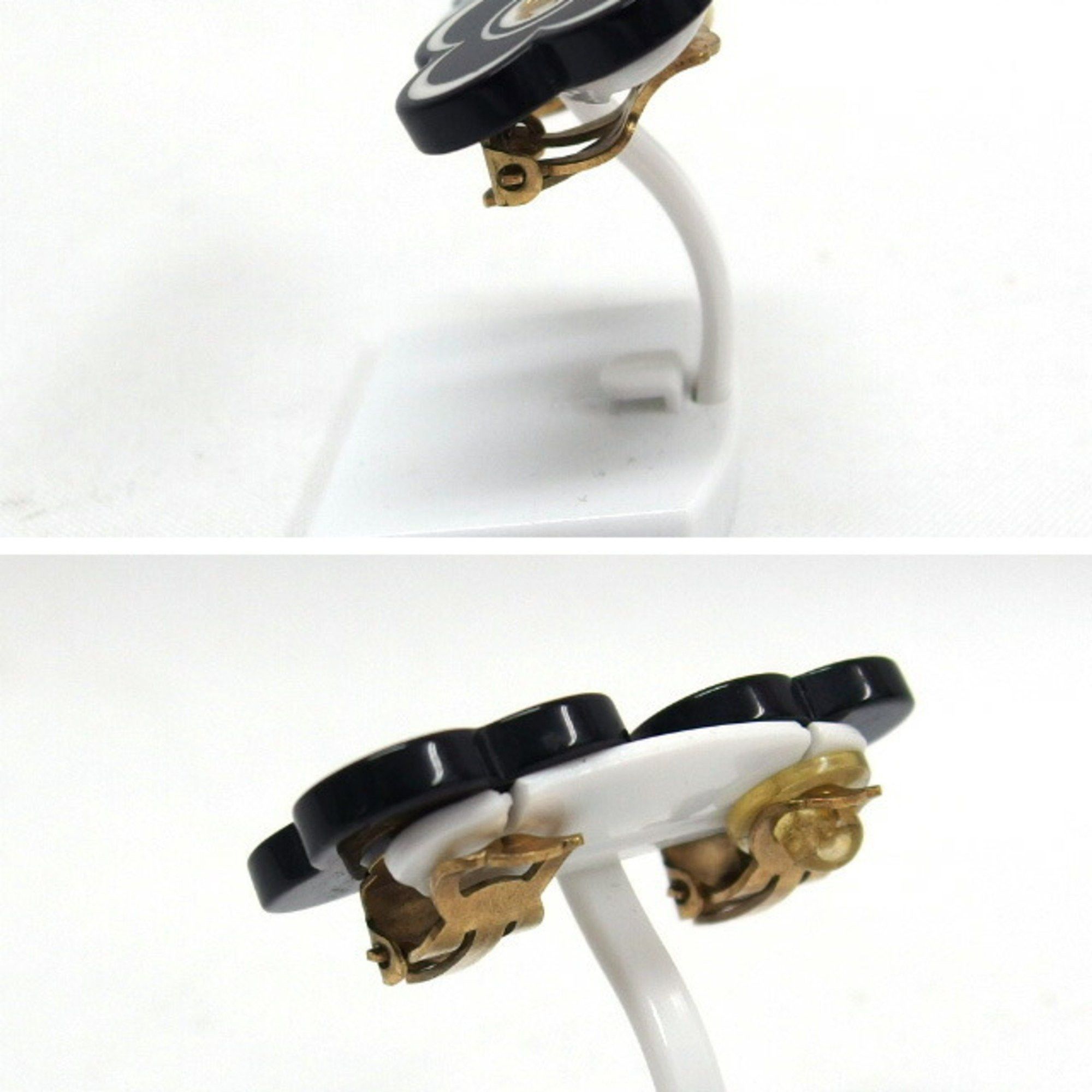 Chanel Chanel Camellia earring Size ONE SIZE - 8 Thumbnail