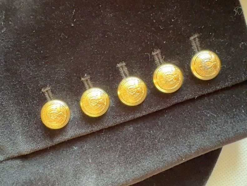 Balmain Black Velvet Blazer with Gold Buttons Size US M / EU 48-50 / 2 - 6 Thumbnail