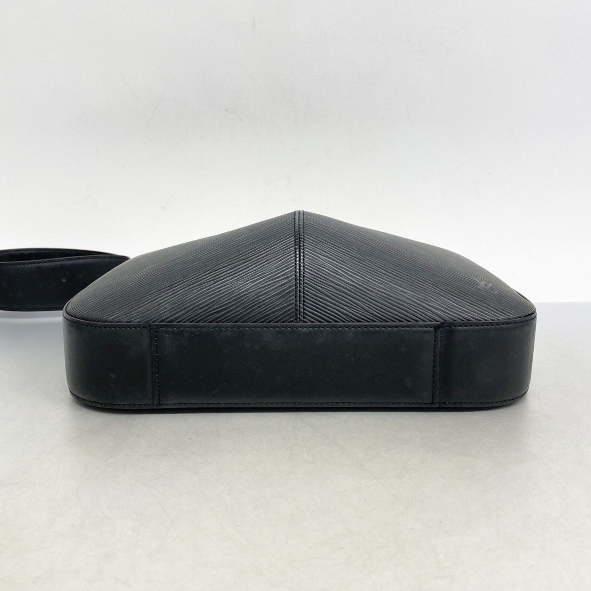 Louis Vuitton Louis Vuitton reverie shoulder Size ONE SIZE - 7 Thumbnail