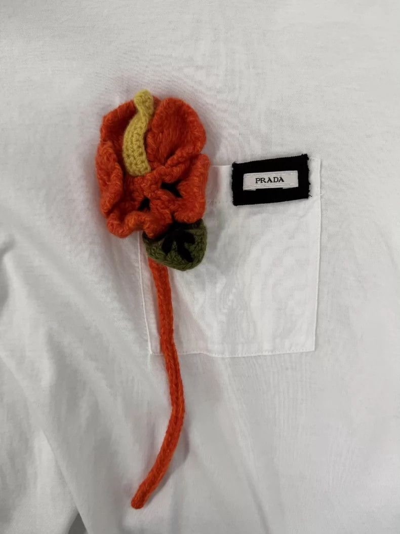 Prada Prada Short Sleeve T-Shirt with Flower Size US L / EU 52-54 / 3 - 3 Thumbnail