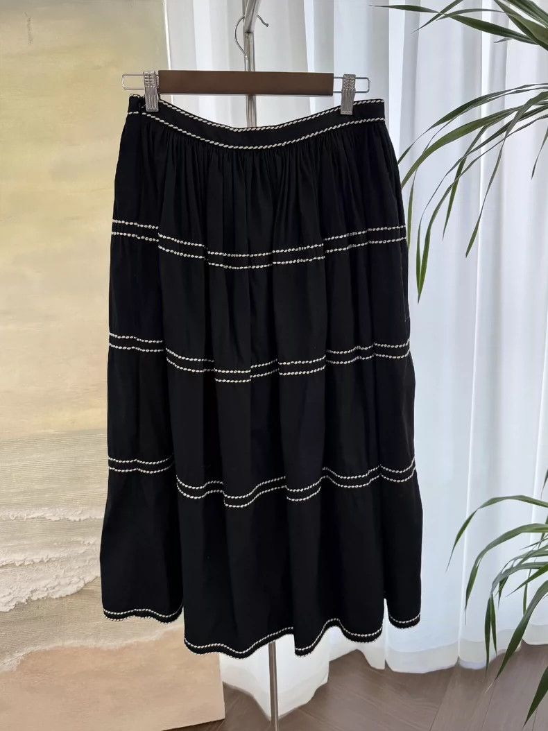 Prada Black Long Skirt by Prada Size US 34 / EU 50 - 2 Thumbnail