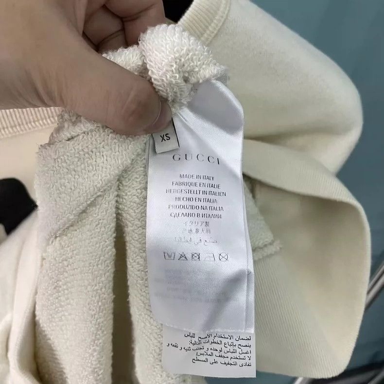Gucci Gucci Logo Sweatshirt in Cream Color Size US XS / EU 42 / 0 - 4 Thumbnail