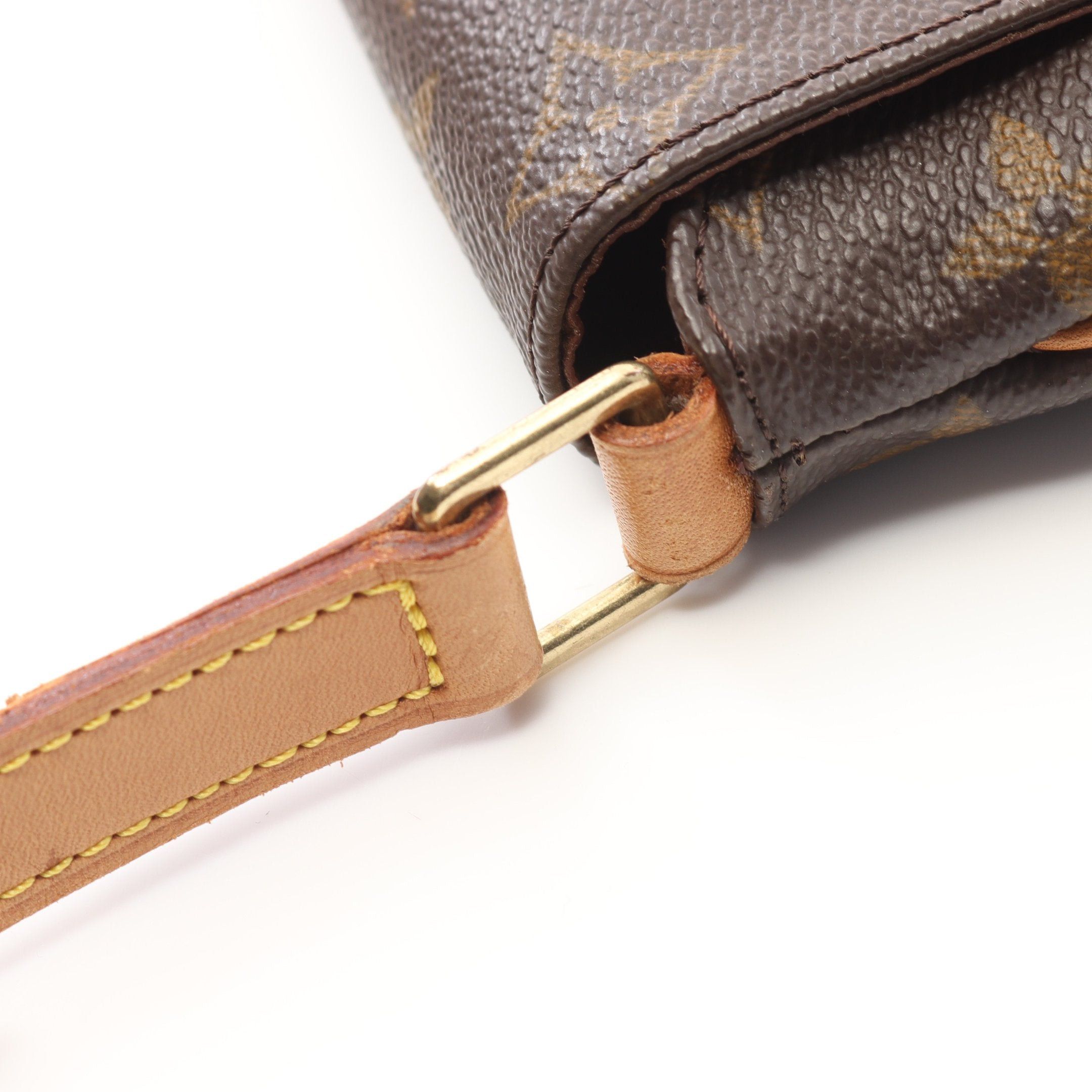 Louis Vuitton Louis Vuitton Musette Salsa Short Strap Monogram Shoulder Bag Leather Brown Size ONE SIZE - 9 Thumbnail