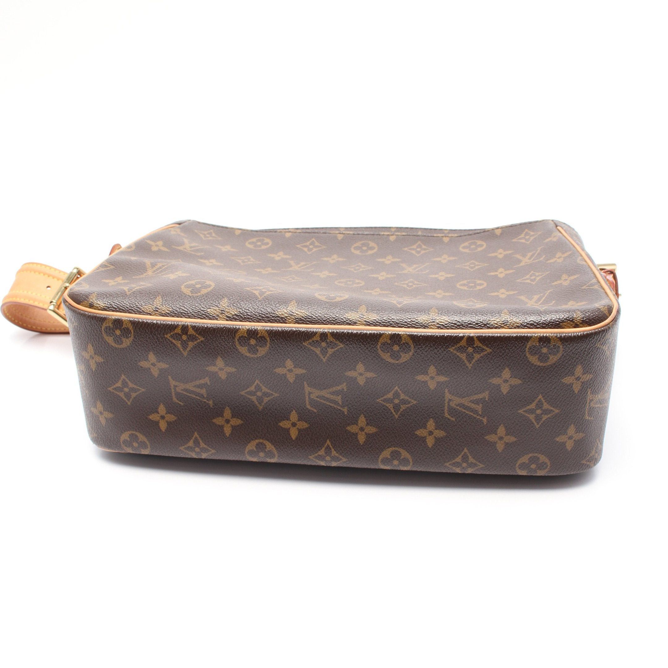 Louis Vuitton Louis Vuitton Vivacite Gm Monogram Shoulder Bag Leather Brown Size ONE SIZE - 10 Thumbnail