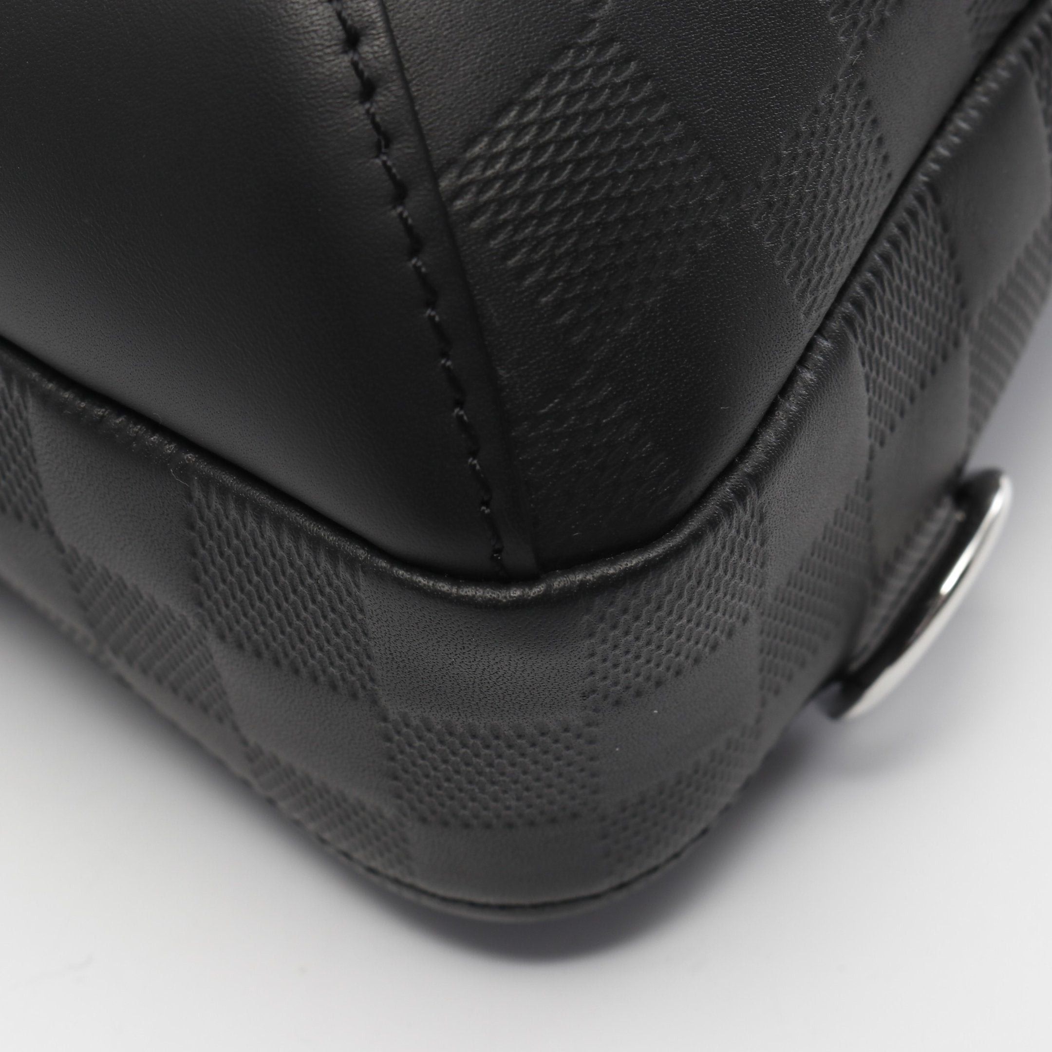 Louis Vuitton Louis Vuitton Avenue Sling Bag Damier Infini Onyx Body Leather Black Size ONE SIZE - 5 Thumbnail