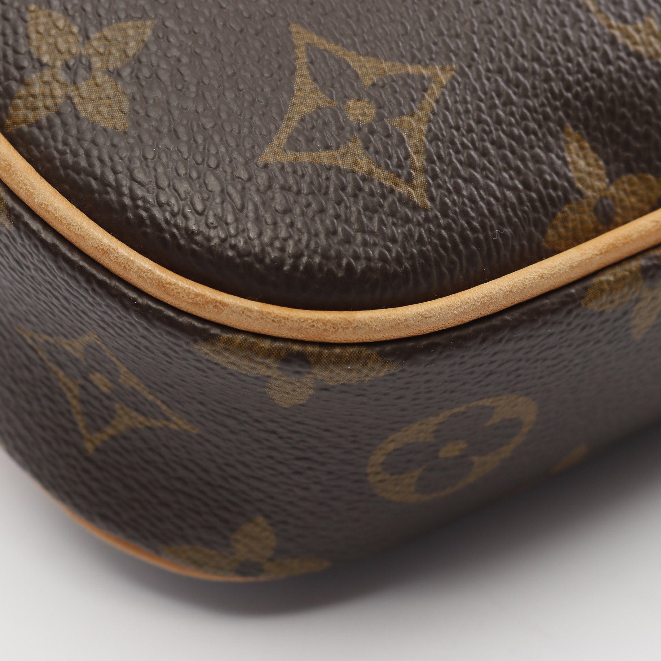 Louis Vuitton Louis Vuitton Pochette Ganju Monogram Body Bag Leather Brown Size ONE SIZE - 6 Thumbnail