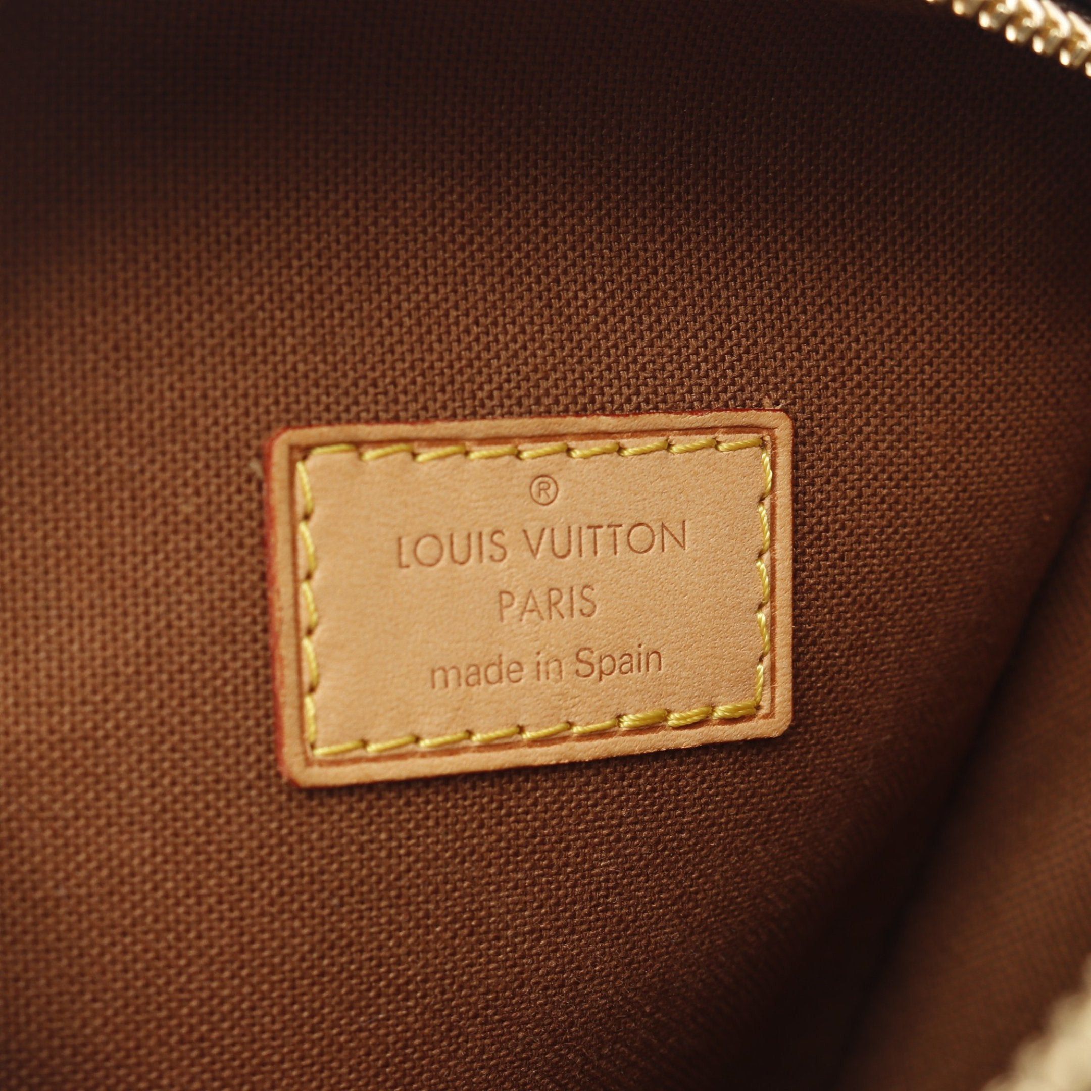 Louis Vuitton Louis Vuitton Pochette Ganju Monogram Body Bag Leather Brown Size ONE SIZE - 4 Thumbnail