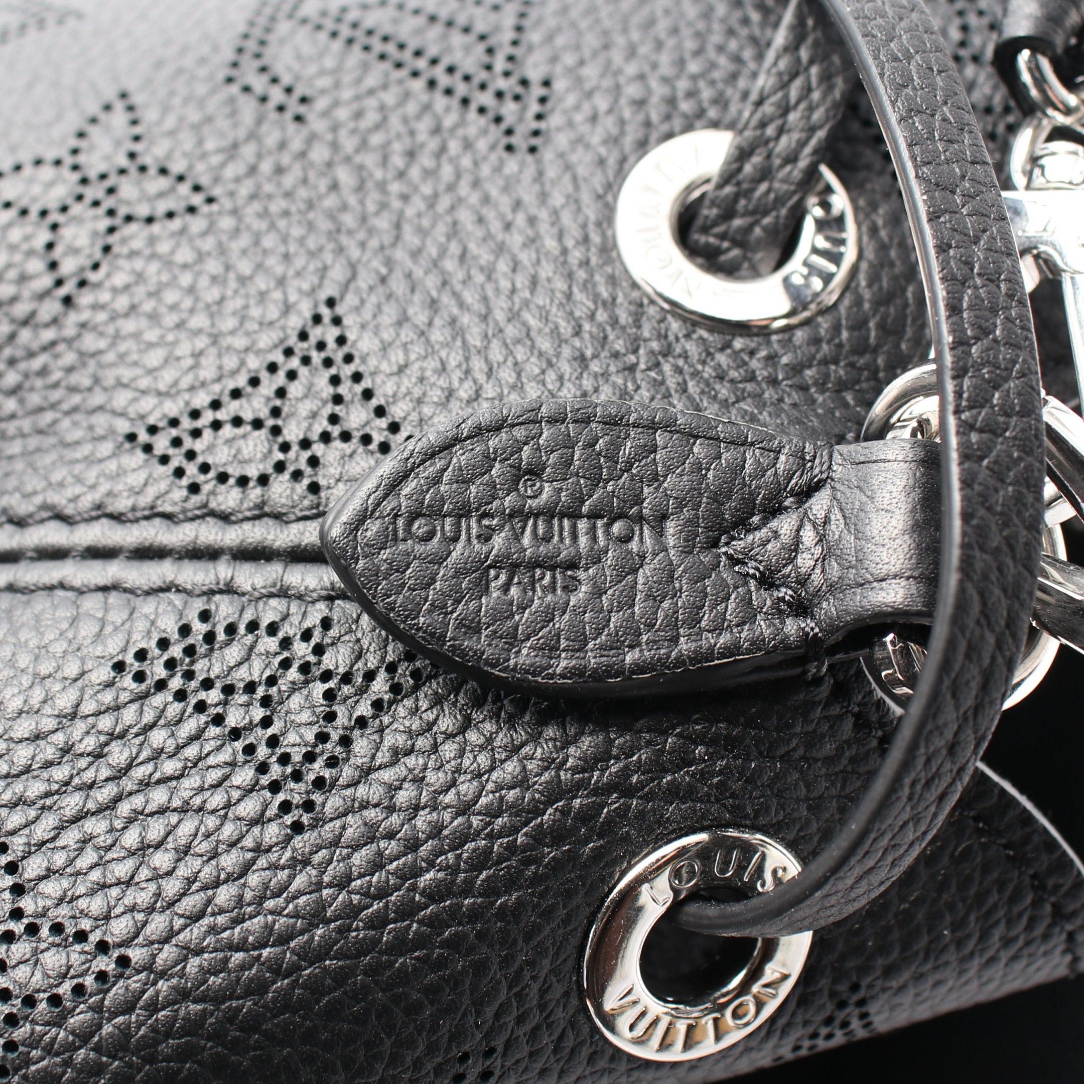 Louis Vuitton Louis Vuitton Bella Mahina Noir Shoulder Bag Leather Black Size ONE SIZE - 4 Thumbnail