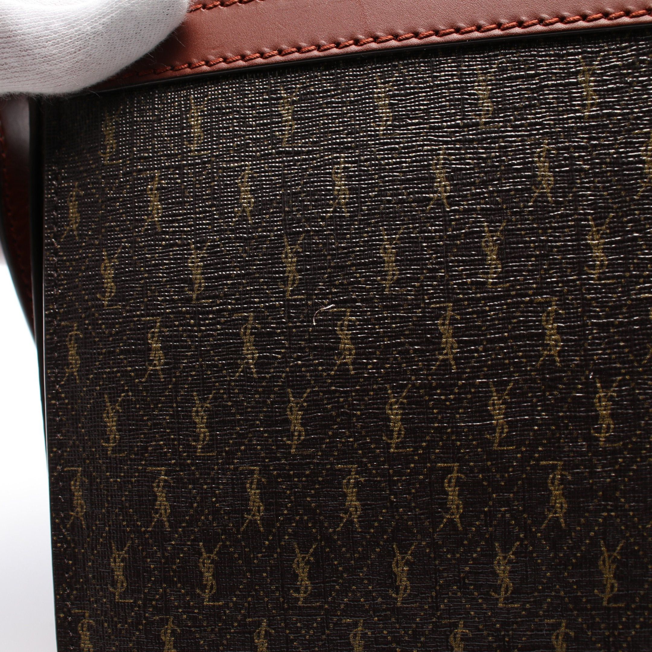 Yves Saint Laurent Yves Saint Laurent Le Monogram Medium Shoulder Bag Leather Dark Brown Size ONE SIZE - 8 Thumbnail
