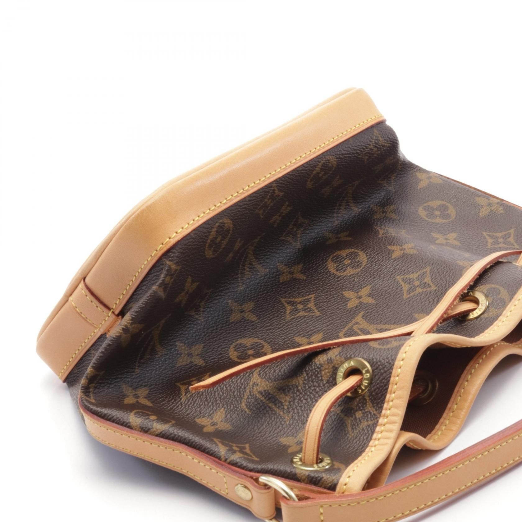 Louis Vuitton Louis Vuitton Mininoe Monogram Handbag Leather Brown Size ONE SIZE - 5 Thumbnail