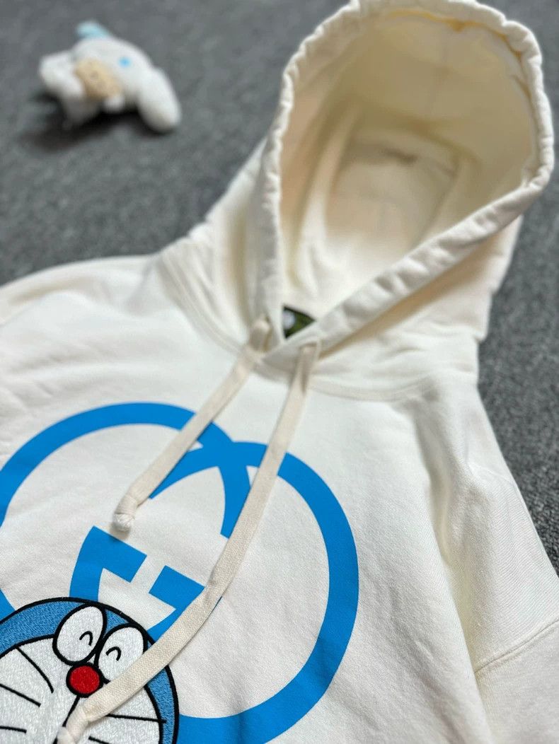 Gucci Gucci Doraemon Embroidered Hoodie in Ivory Size US XS / EU 42 / 0 - 3 Thumbnail