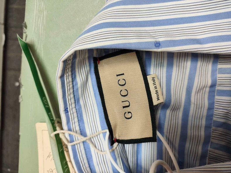 Gucci Gucci Blue and White Striped Shirt Size US S / EU 44-46 / 1 - 3 Thumbnail