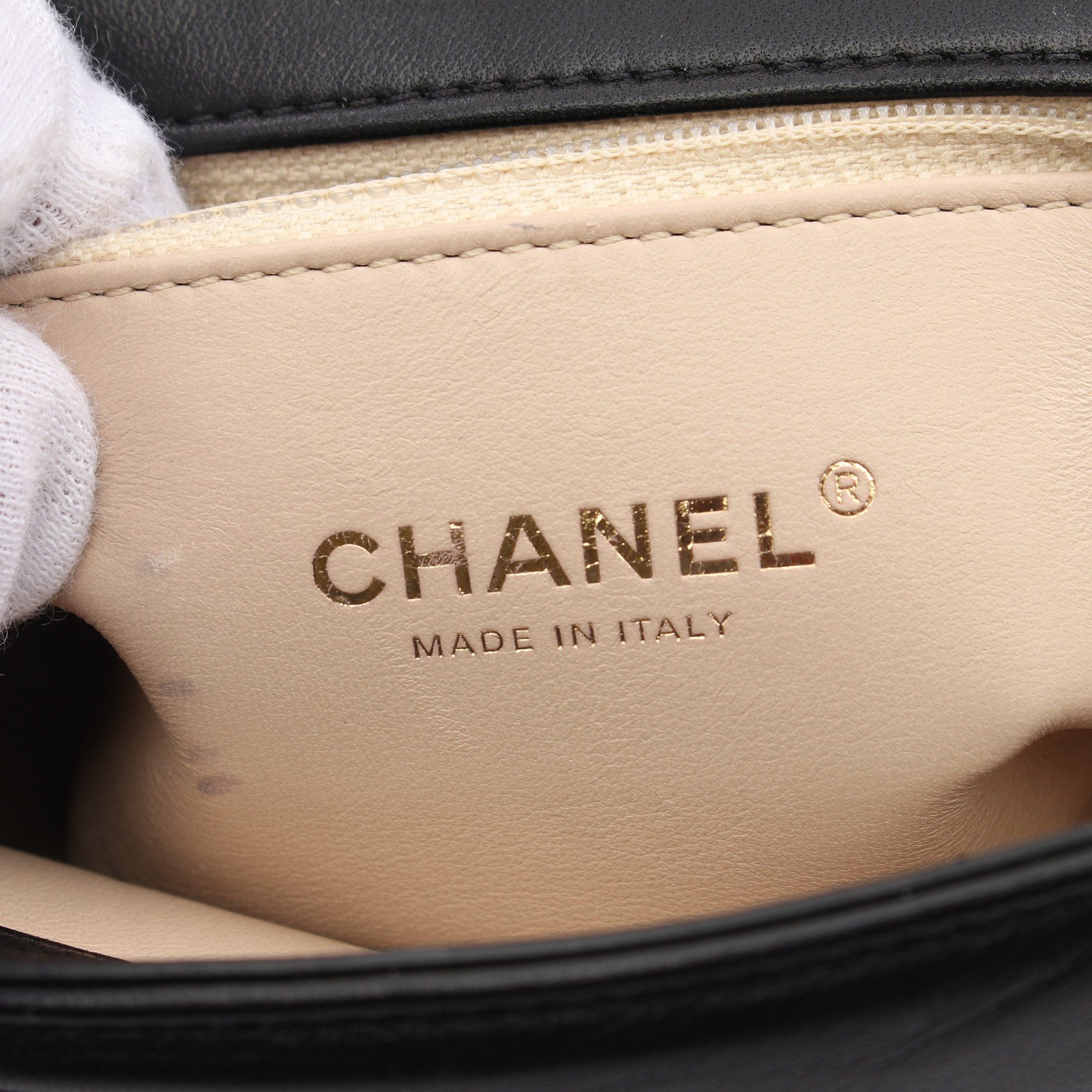 Chanel Chanel Matelasse Chain Shoulder Bag Metal Handle Lambskin Black Gold Hardware Size ONE SIZE - 4 Thumbnail