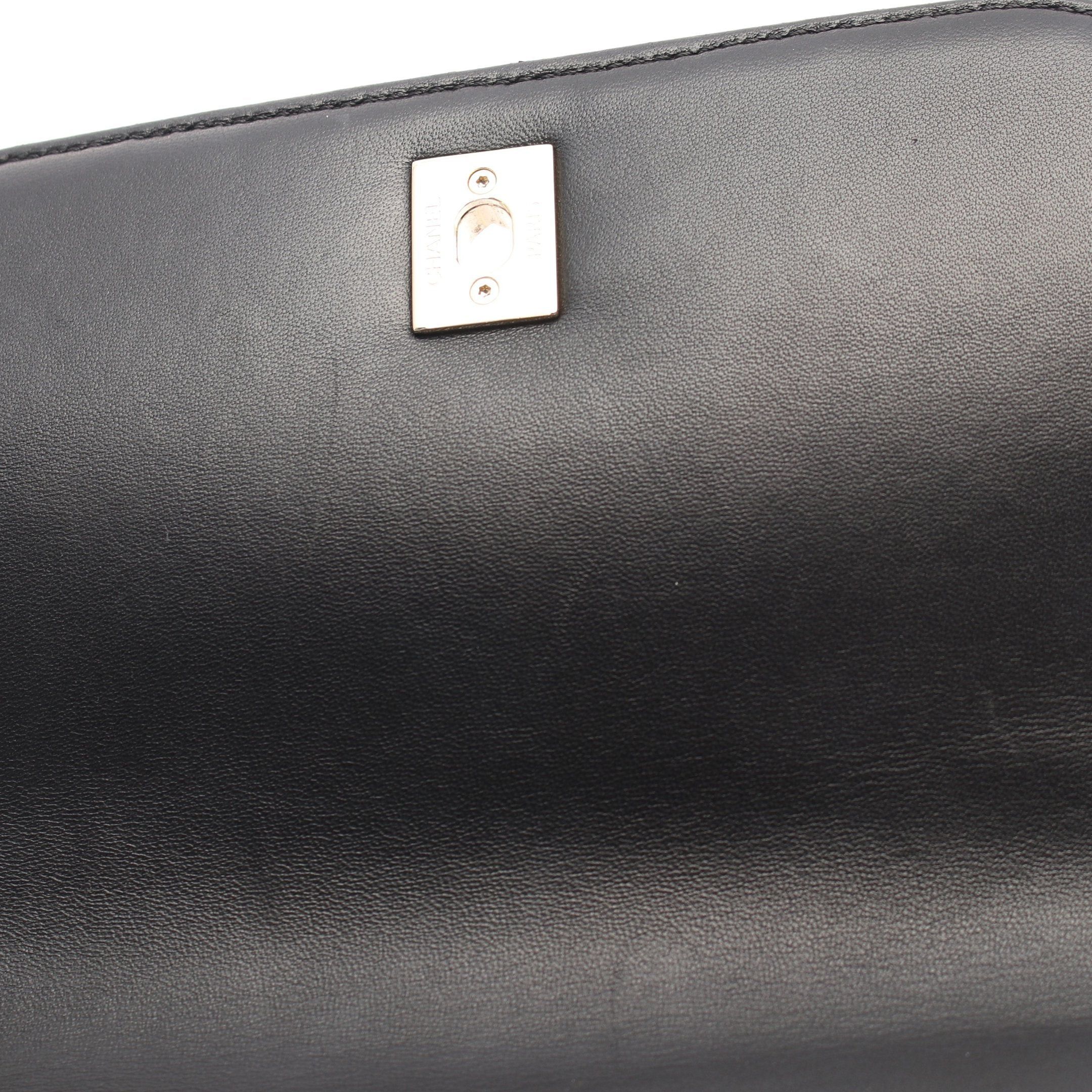 Chanel Chanel Matelasse Chain Shoulder Bag Metal Handle Lambskin Black Gold Hardware Size ONE SIZE - 7 Thumbnail