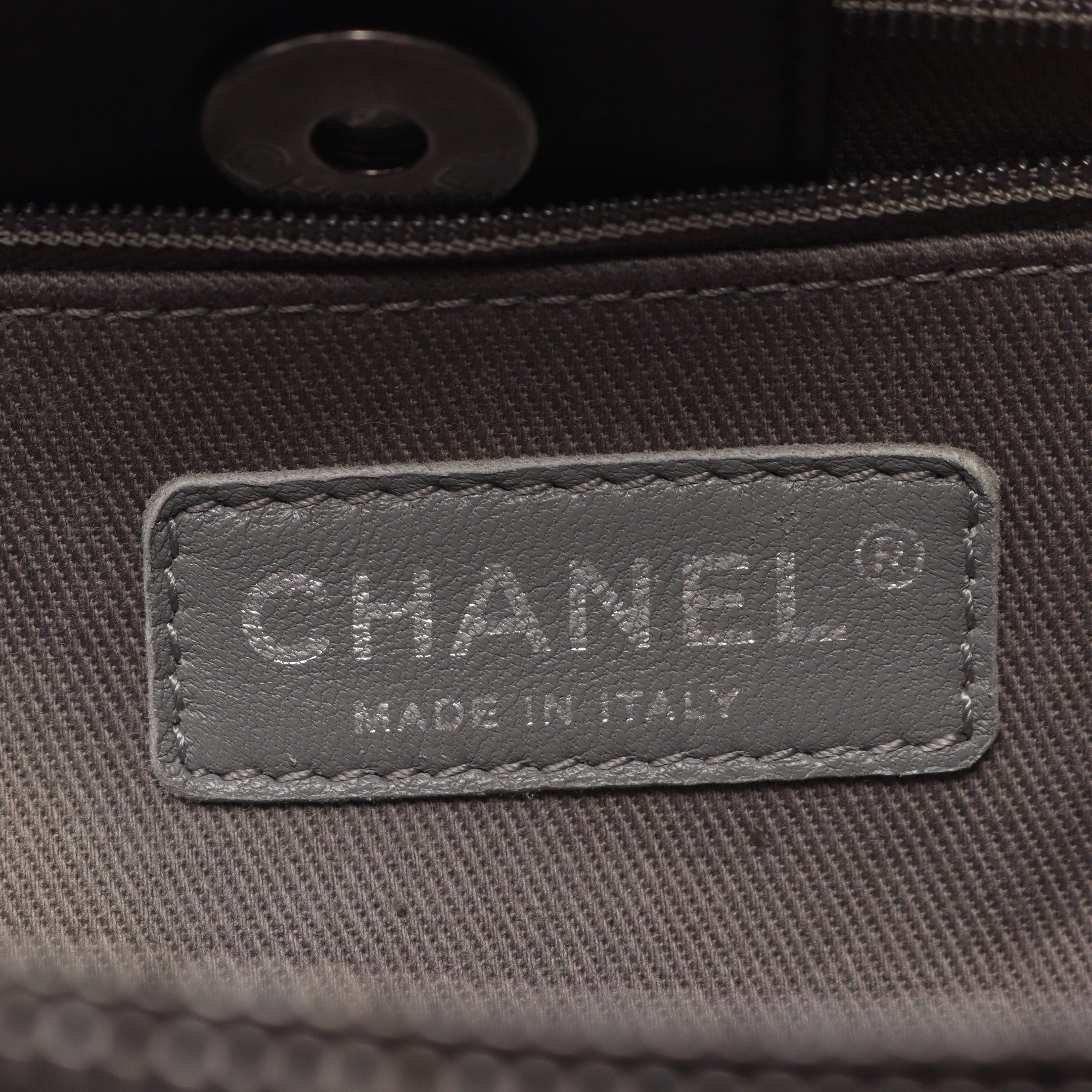 Chanel Chanel Wild Stitch Chain Shoulder Bag Tote Leather Black Silver Hardware Size ONE SIZE - 4 Thumbnail