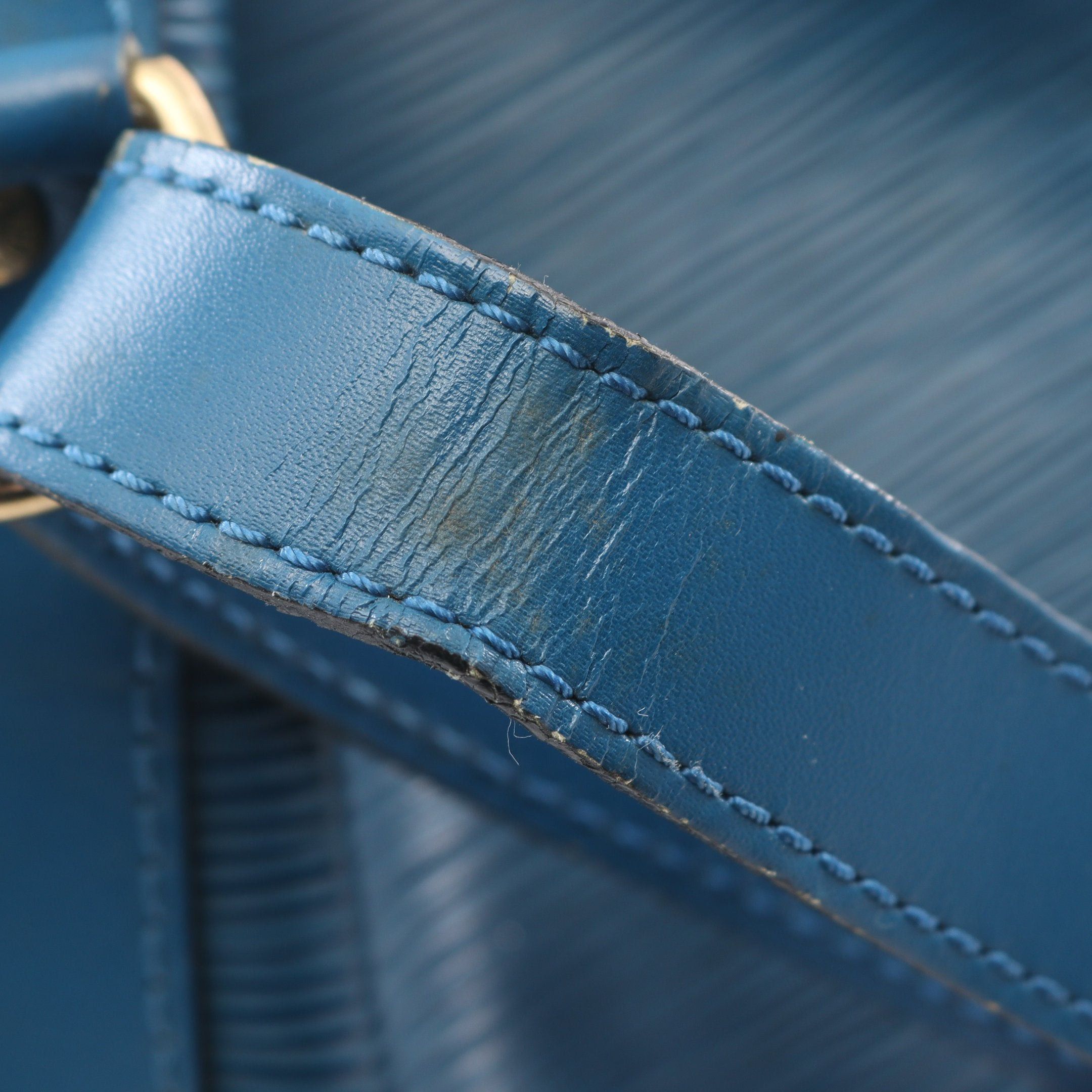 Louis Vuitton Louis Vuitton Peti Noe Epi Toledo Blue Shoulder Bag Leather Size ONE SIZE - 11 Thumbnail