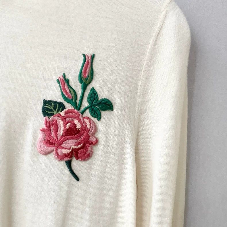 Gucci Gucci Women's Knit Sweater with Floral Detail Size US S / EU 44-46 / 1 - 4 Thumbnail