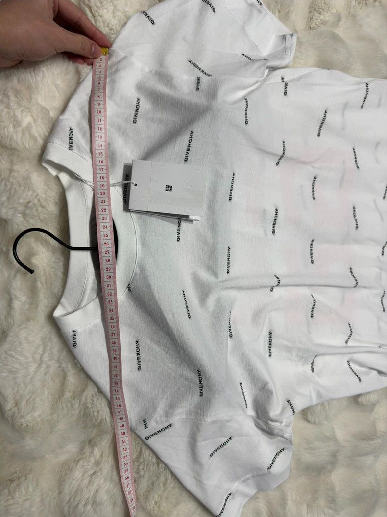 Givenchy Givenchy Logo Short Sleeve T-Shirt White Size US L / EU 52-54 / 3 - 8 Thumbnail