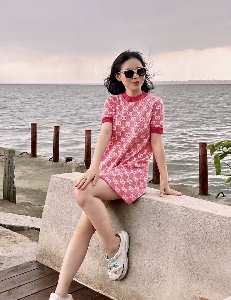 Gucci Pink Logo Knit Dress by Gucci Size US XS / EU 42 / 0 - 9 Thumbnail